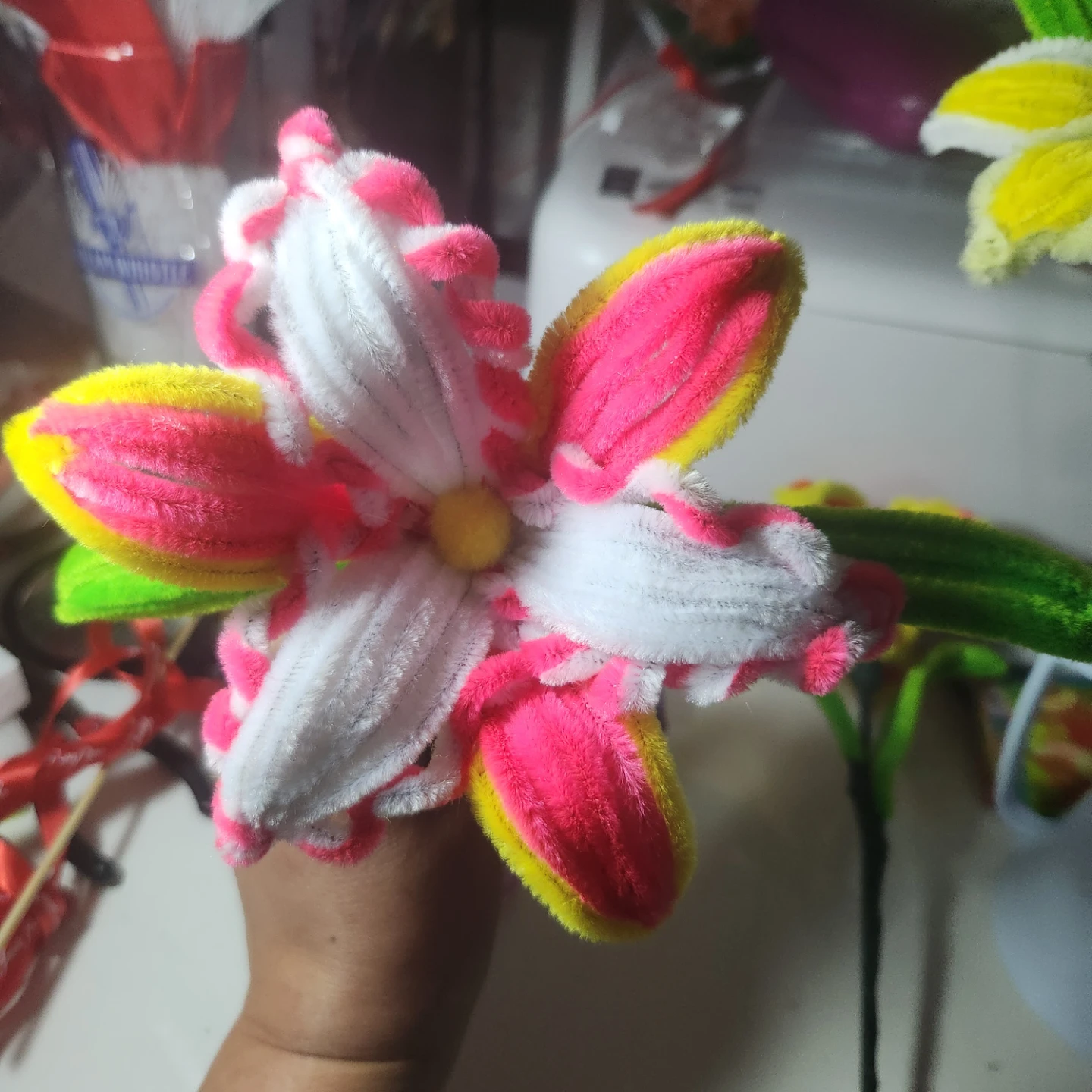 Craft Pipe Cleaner Flowers for Valentines - photo 3