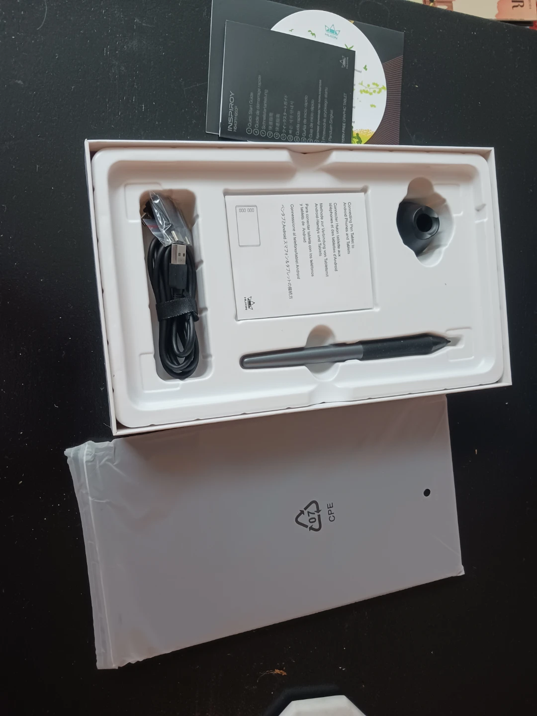 Huion Inspiroy H430P Drawing Tablet - photo 3