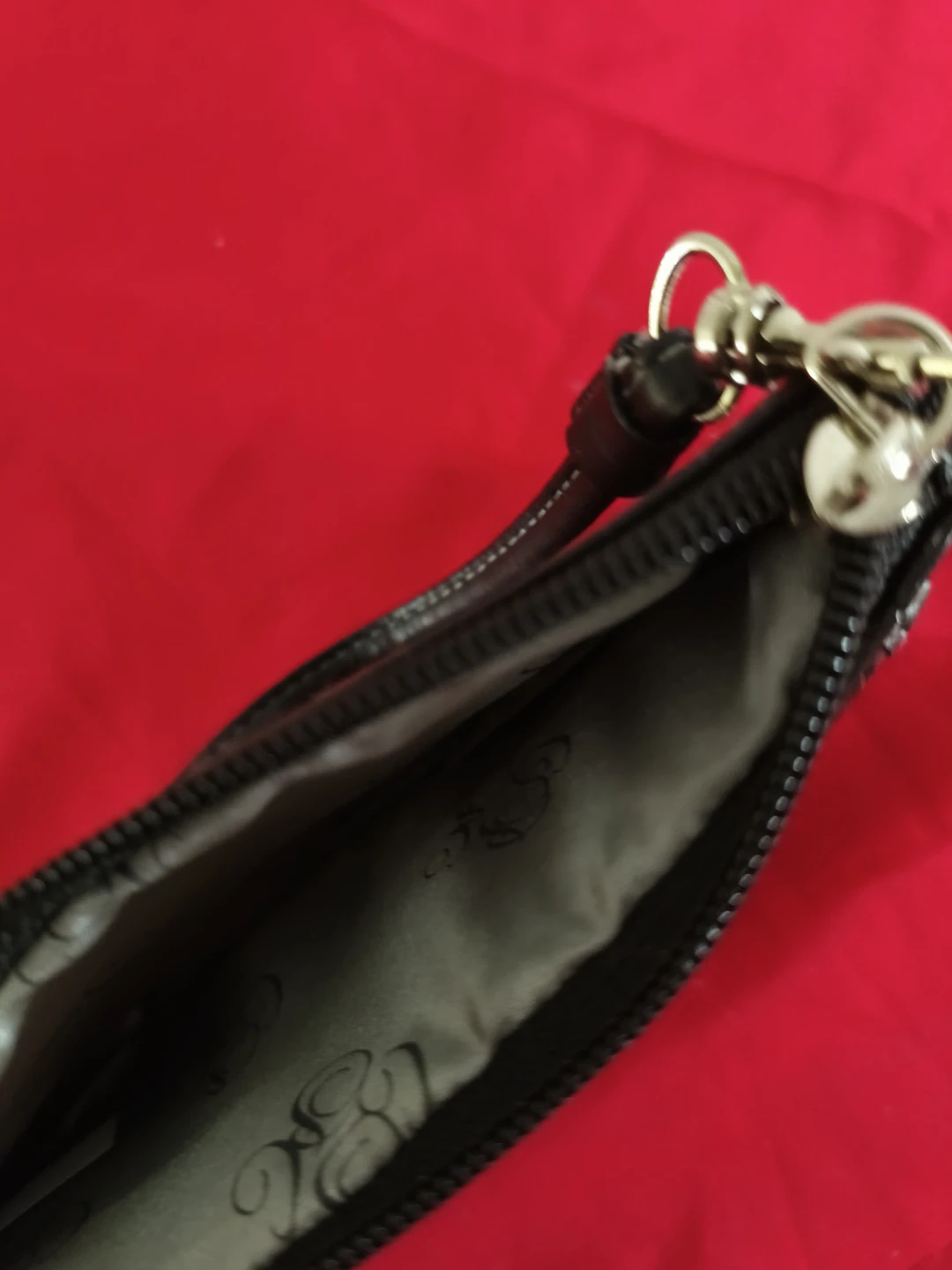 Black Crocodile-Embossed Wristlet Clutch - photo 4