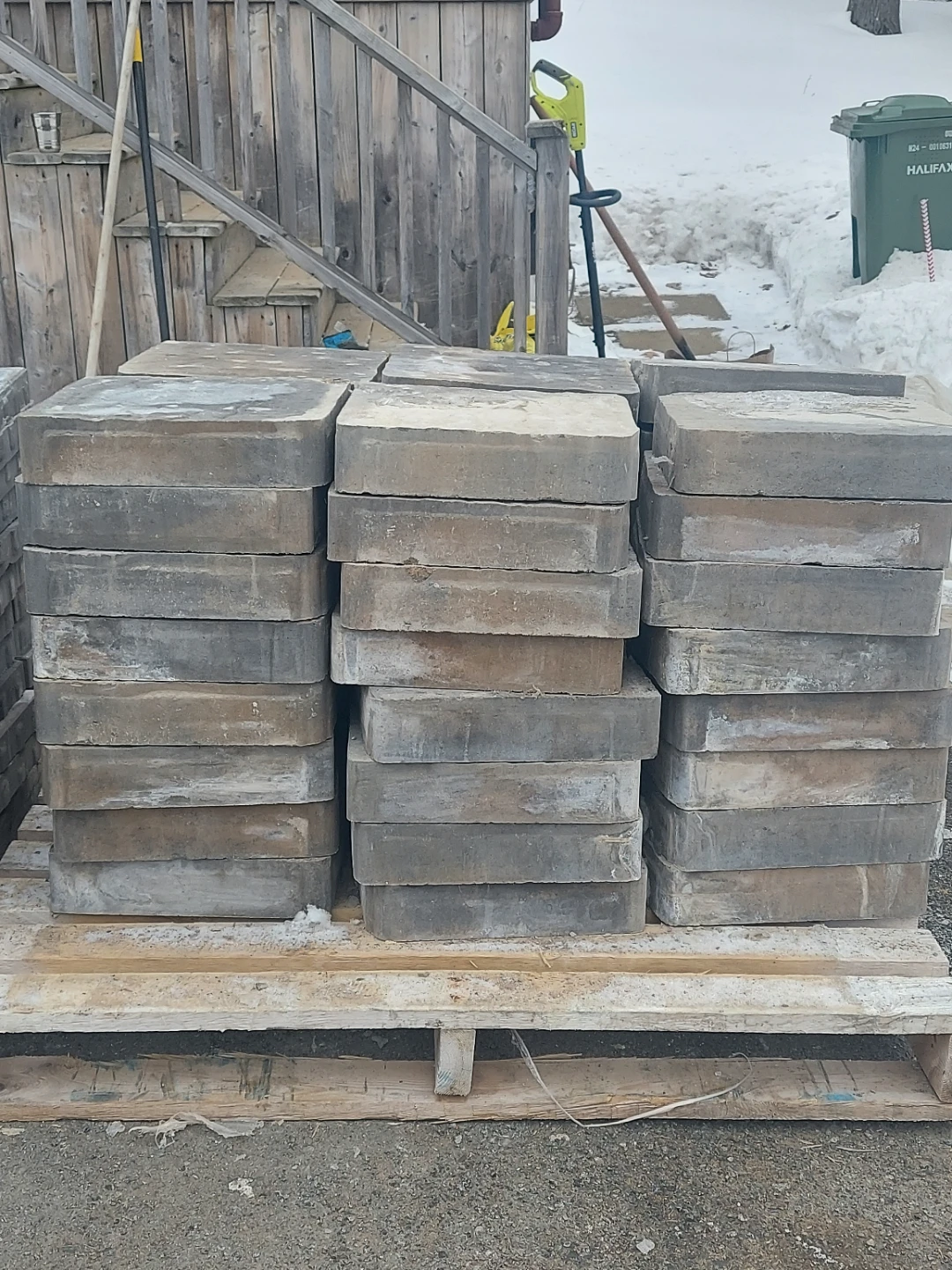 New Concrete Pavers for Landscaping 66 pieces