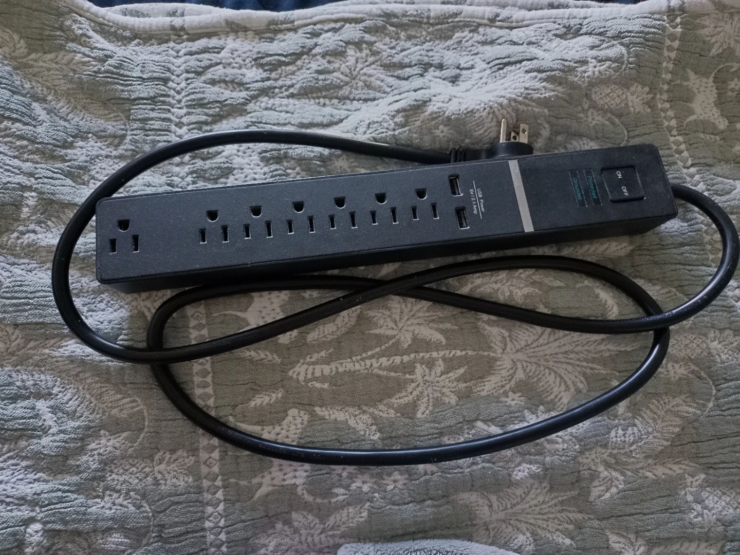 Black Power Bar with USB Ports