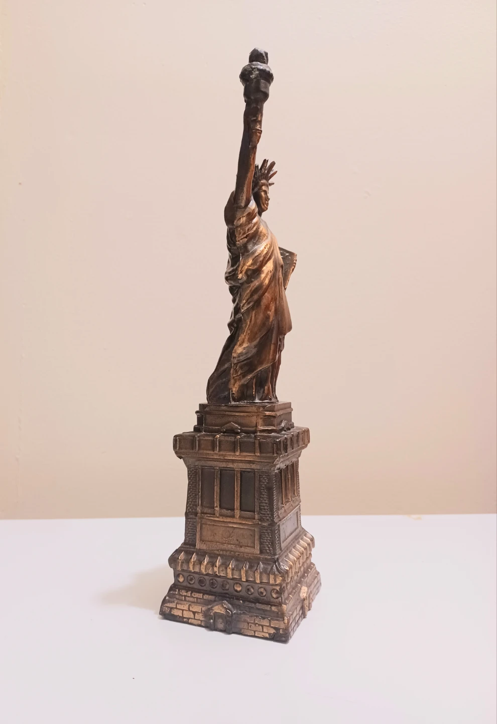 Heavy Bronze Statue of Liberty - photo 2