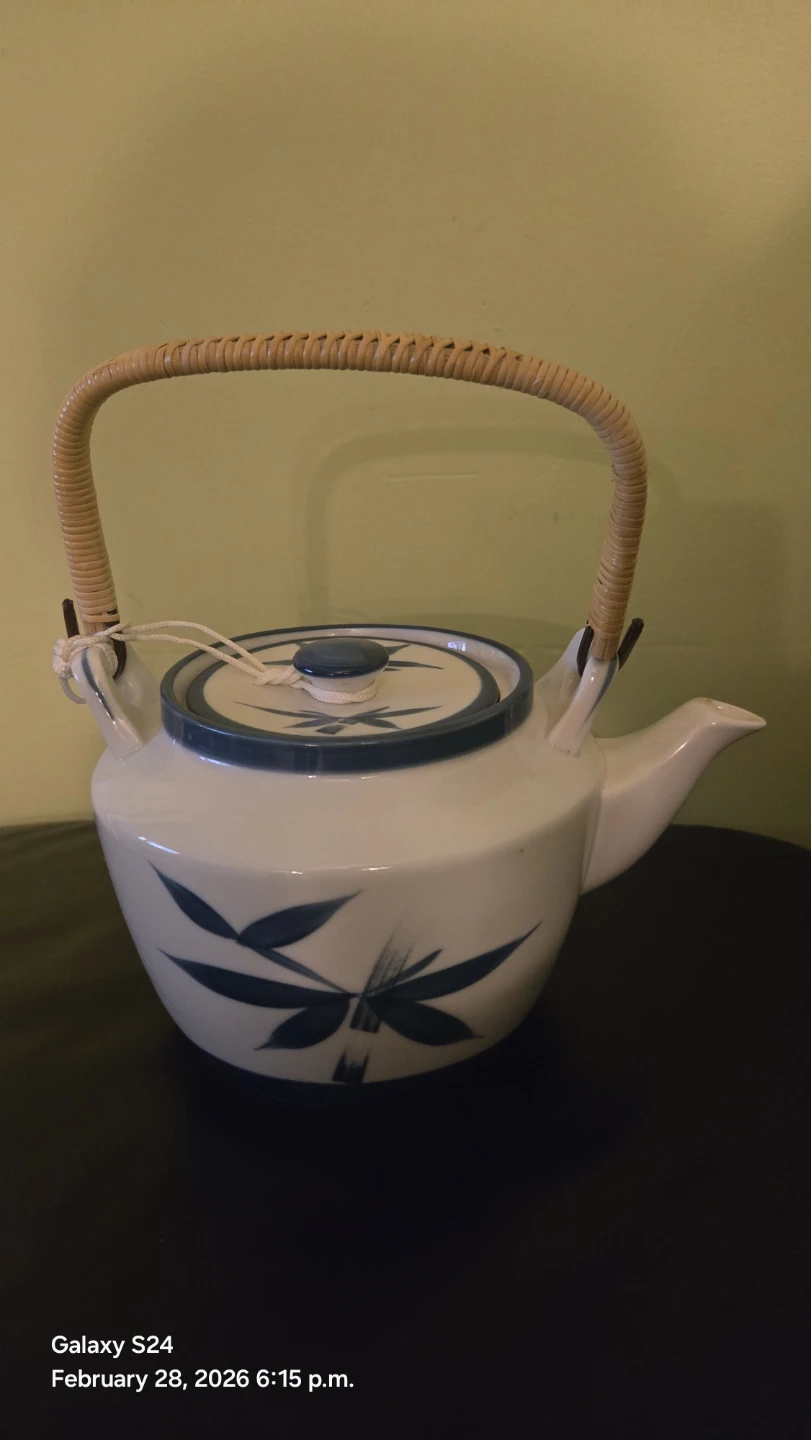 Ceramic Teapot with Bamboo Handle - photo 3