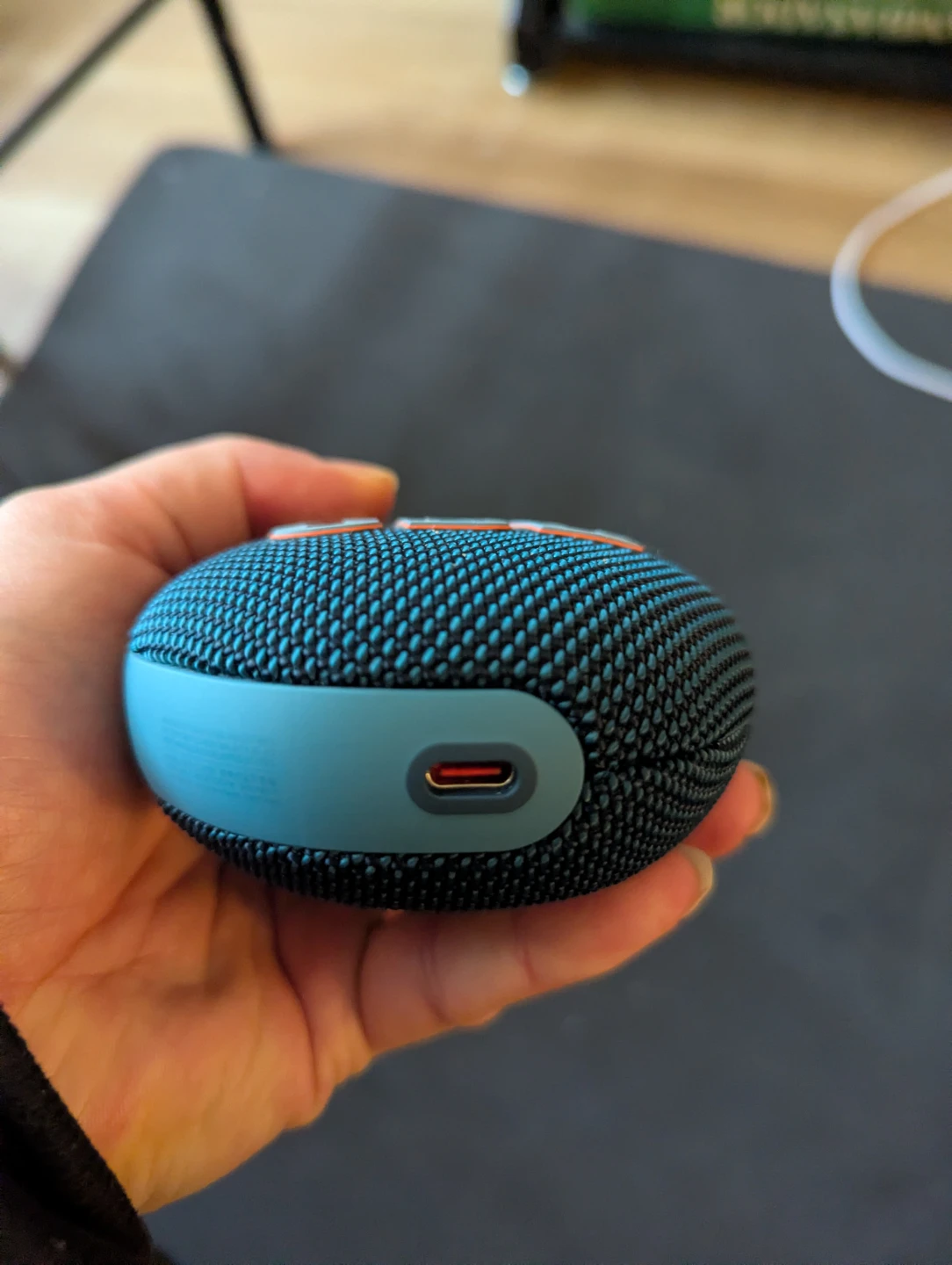 JBL CLIP 5 Portable Bluetooth Speaker - photo 5