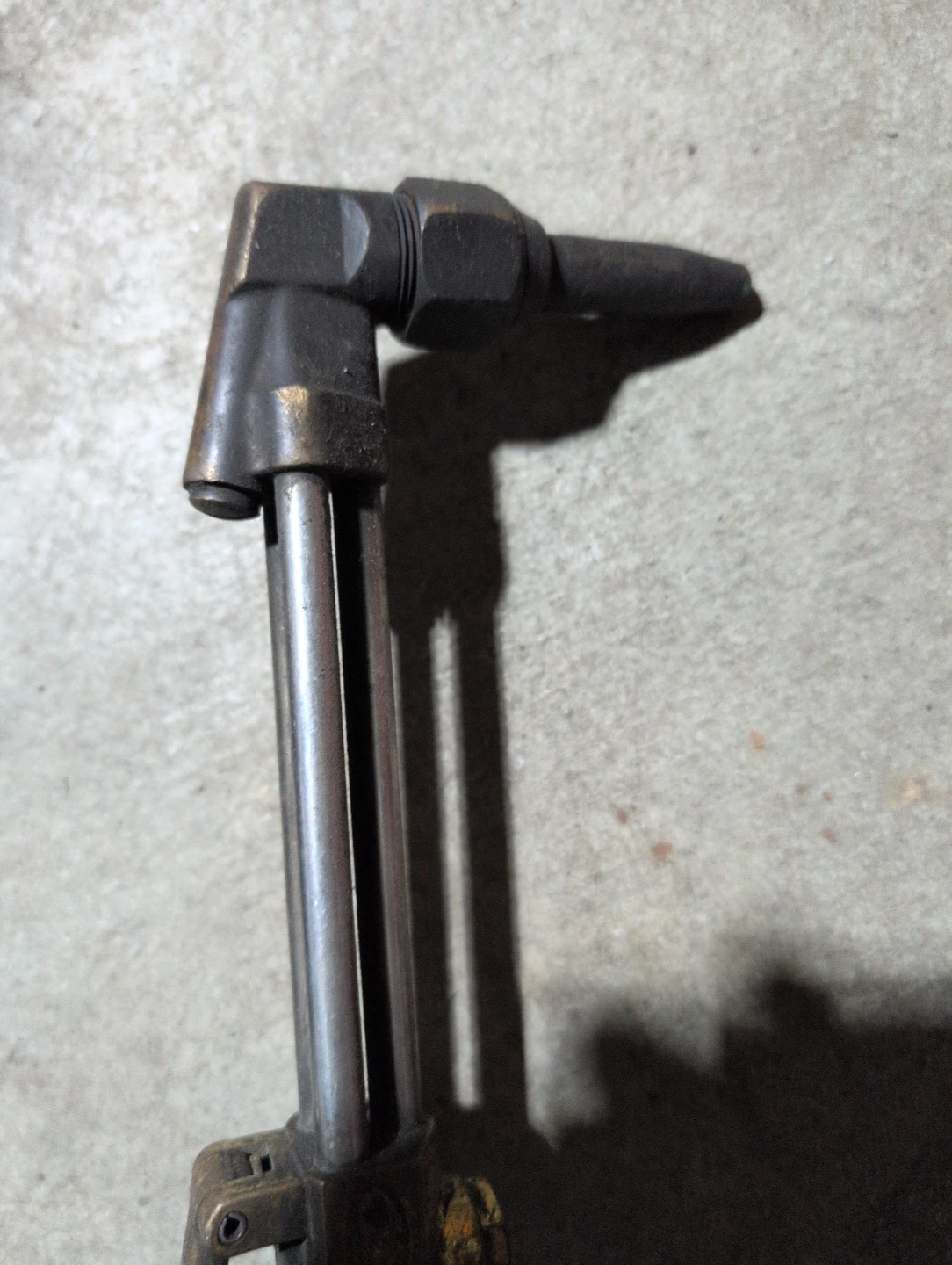 Vintage Oxy-Acetylene Cutting Torch Handle - photo 2