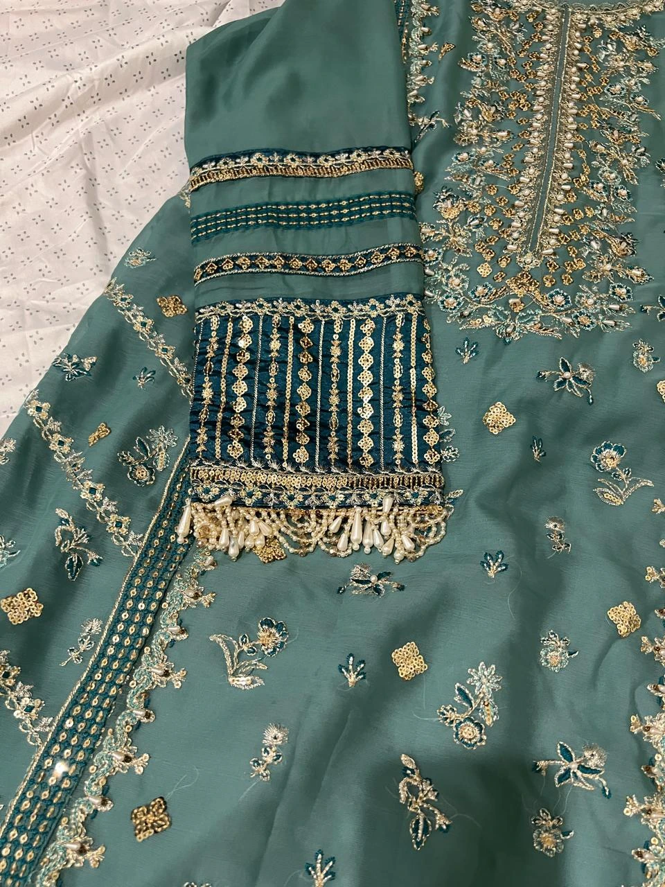 Beautiful 3 pcs dress - photo 4