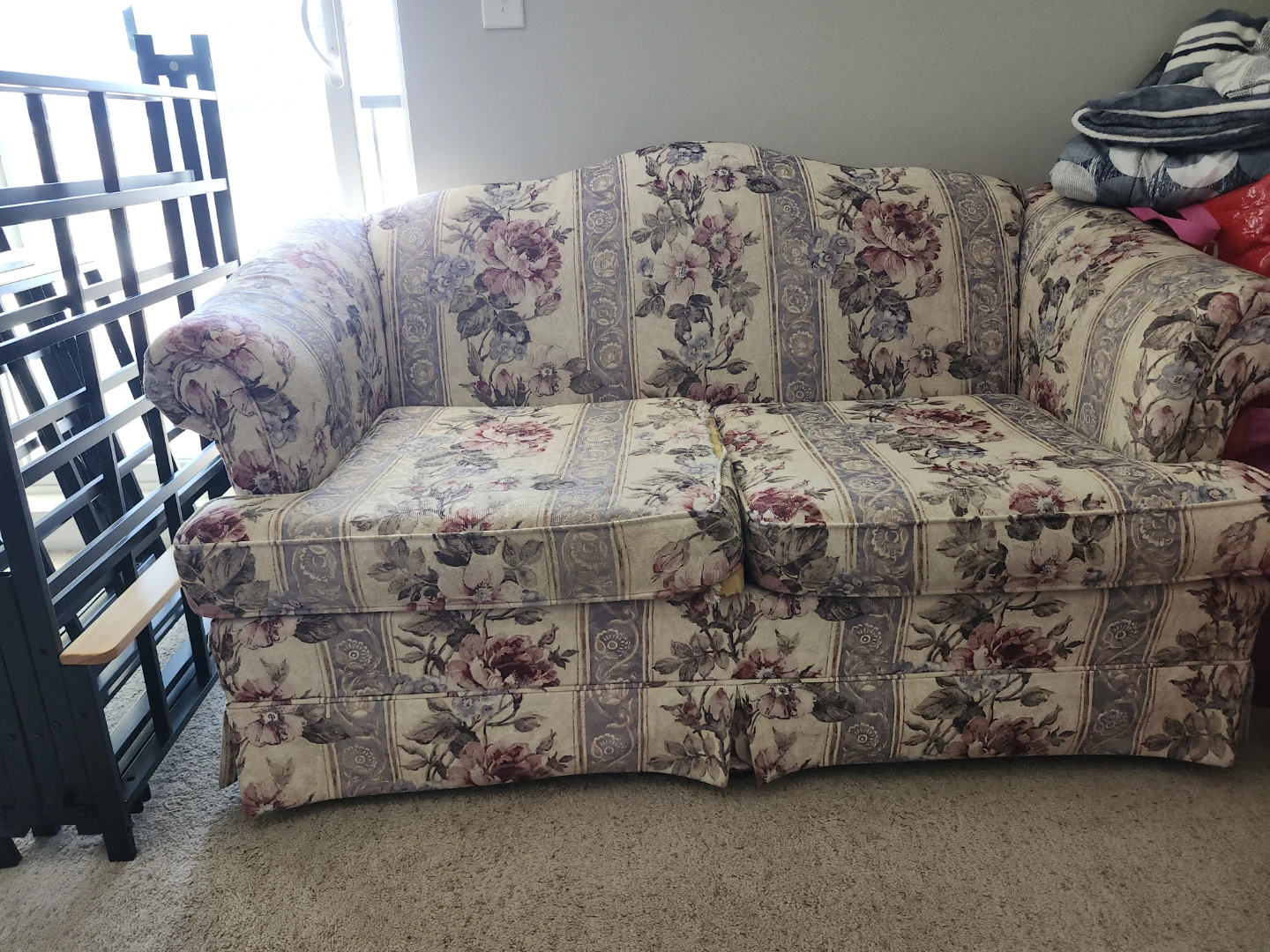 Floral Loveseat Sofa - photo 2