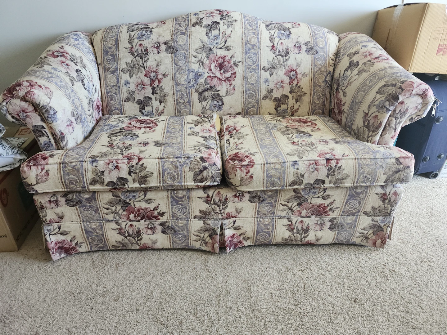 Floral Loveseat Sofa - photo 4