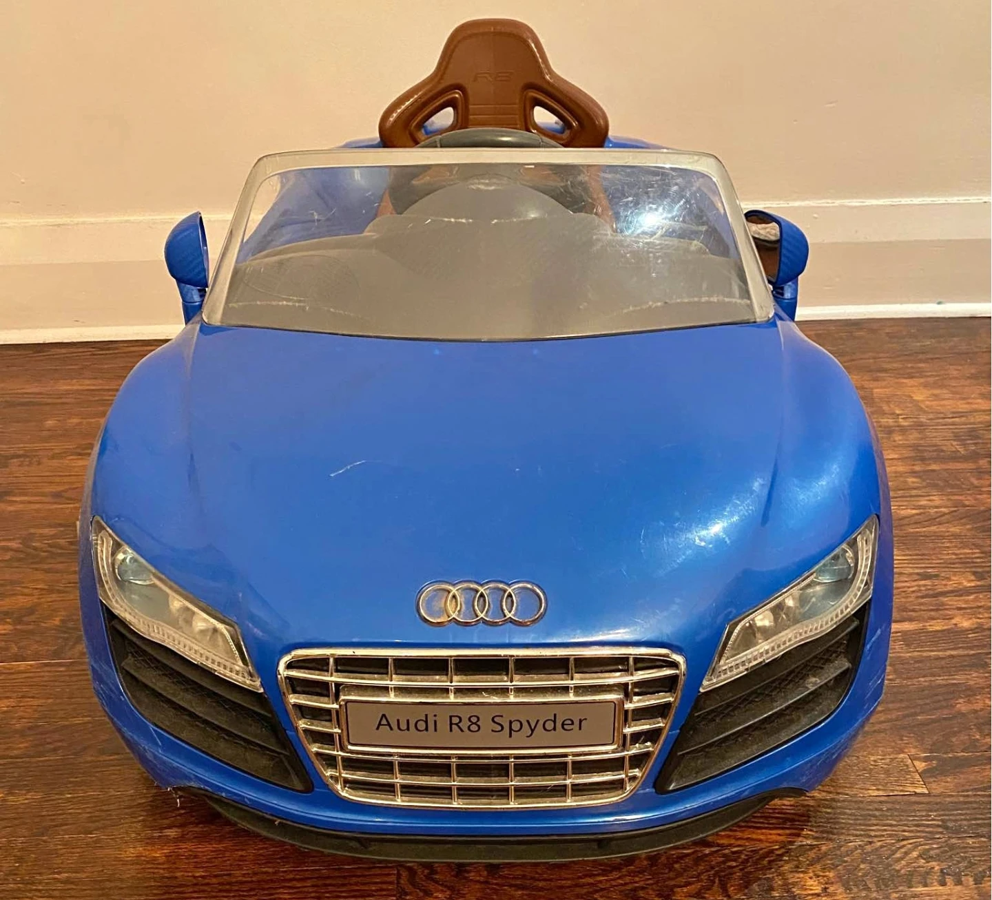 Audi R8 Spyder Ride-On Car - Blue