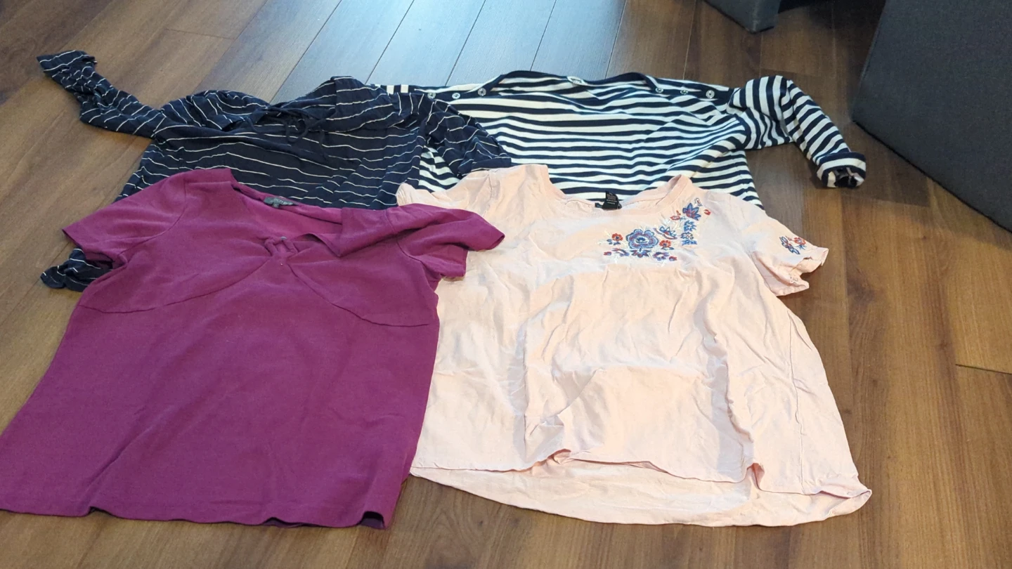 Bundle of 4 tops:  XL