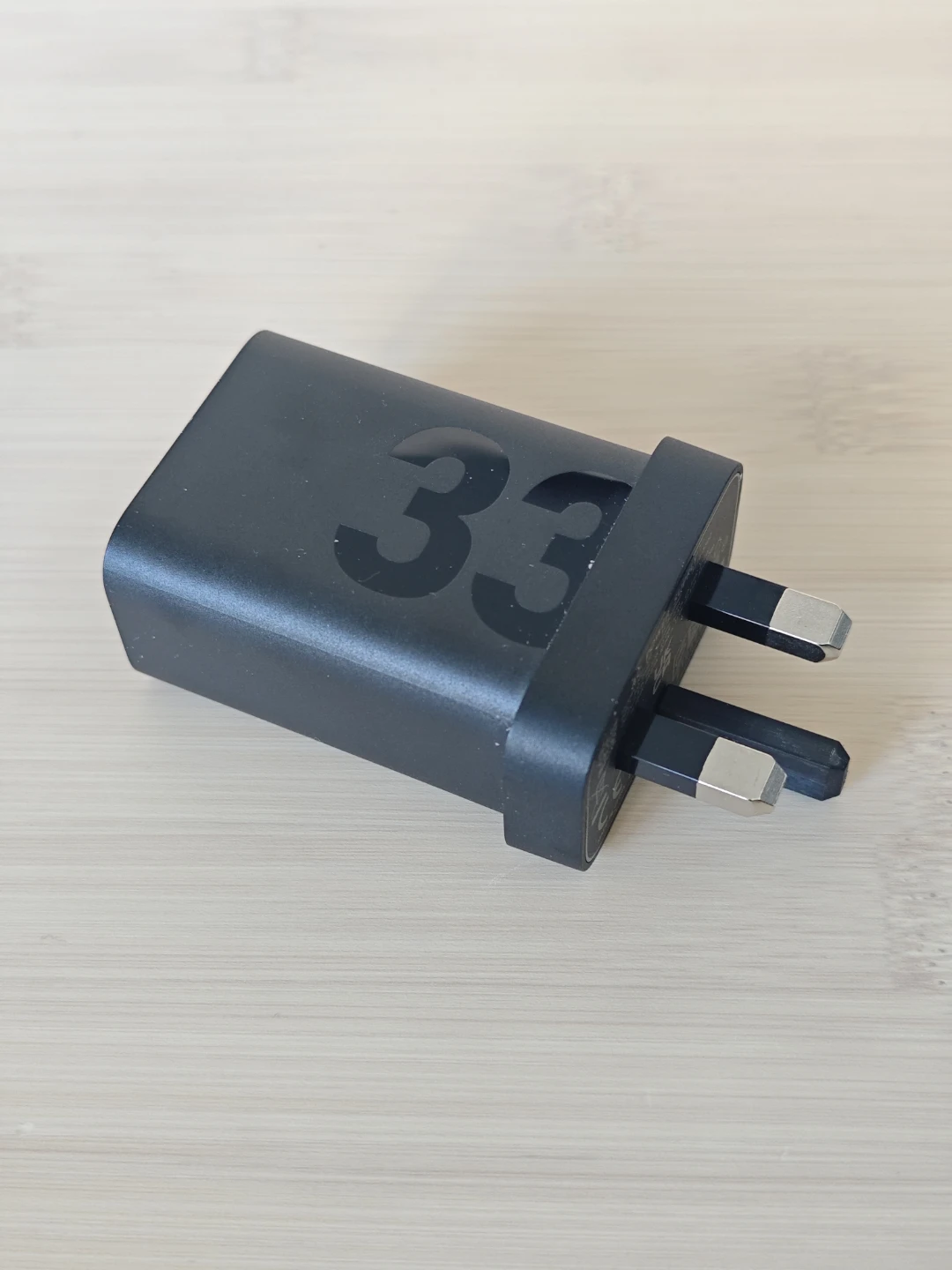 Motorola AC Power Supply 33W USB Charger (3 pin UK)