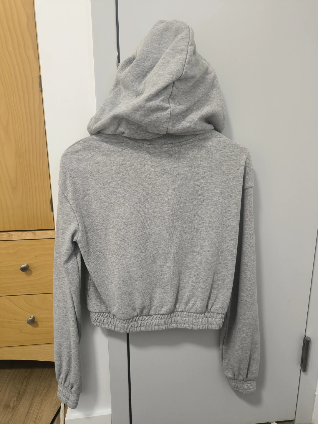 Dividend Gray Cropped Zip-Up Hoodie - photo 3