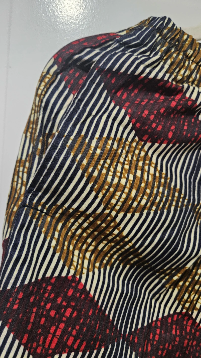 Ankara Print Pants, Size Medium (6-8), with elastic waist band - photo 4