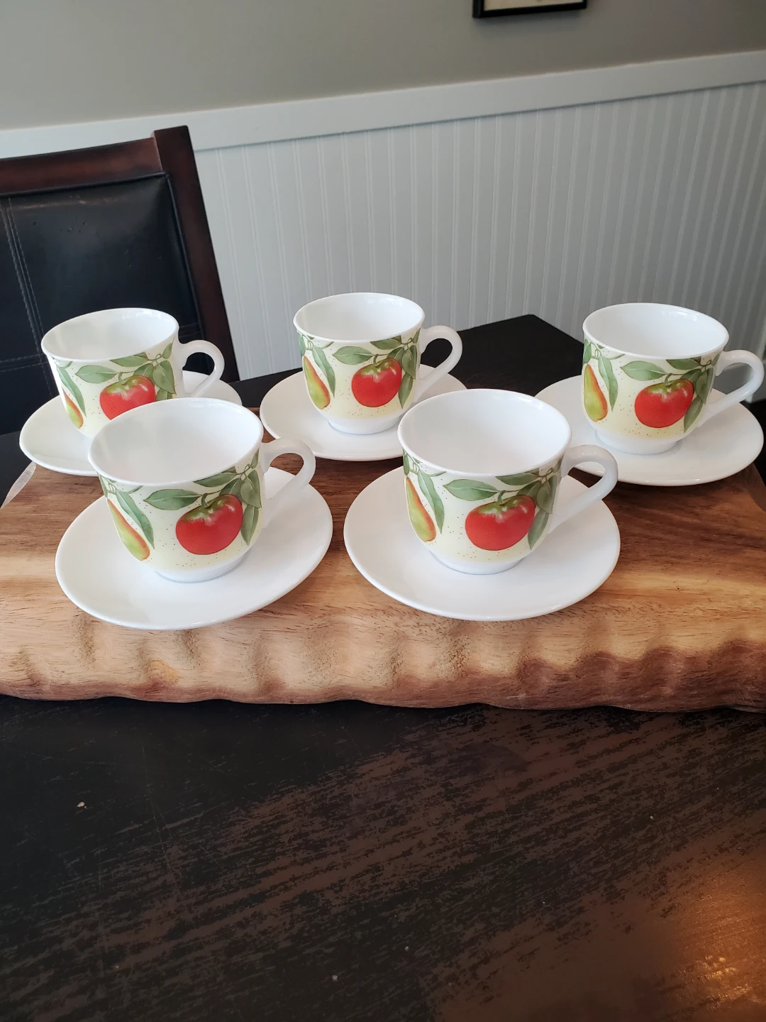 Set of 5 Teacups and Saucers with Tomato Design