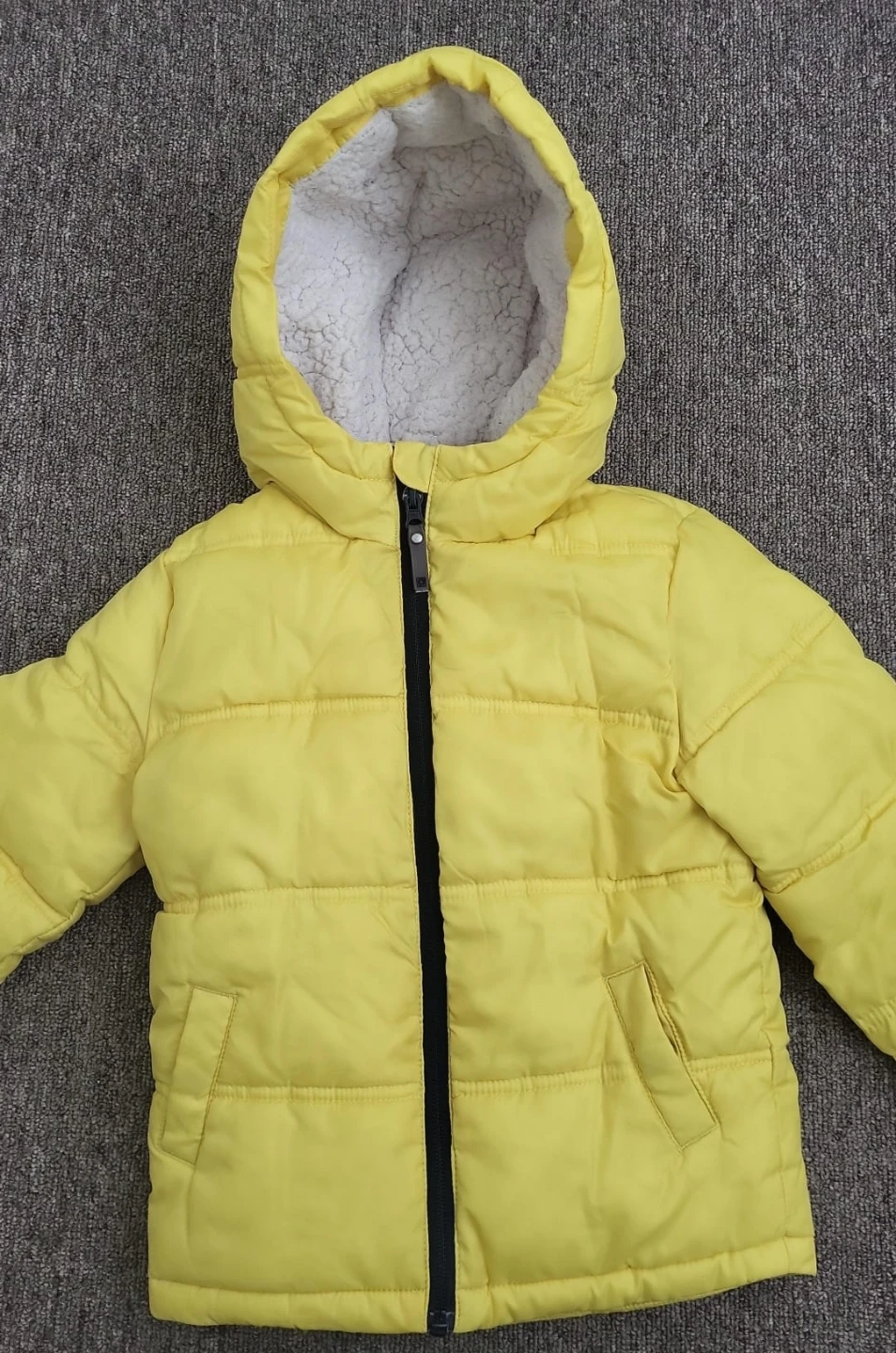 TAN1961 Kids Yellow Puffer Jacket. Size 3 years