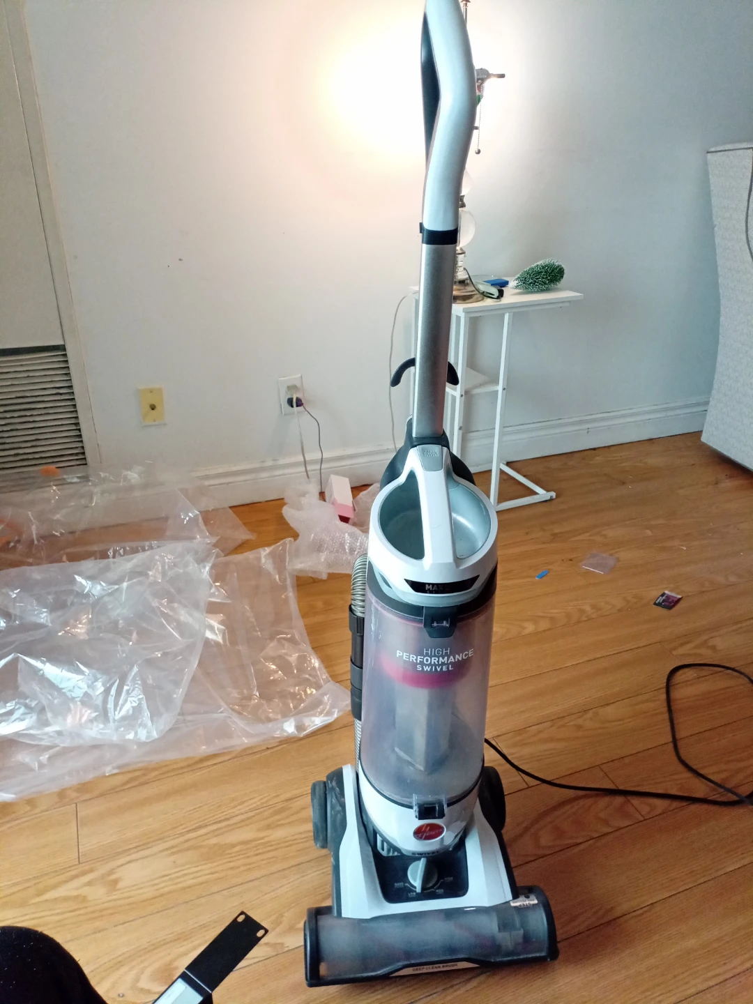 Hoover MaxLife High Performance Swivel Vacuum