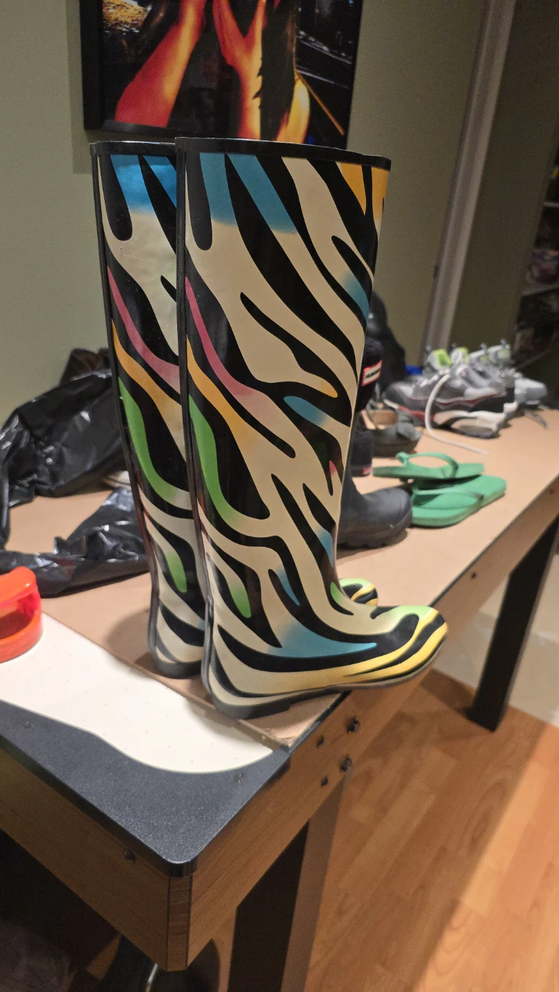 Henry Ferrera Rain Boots - Size 8 - photo 2