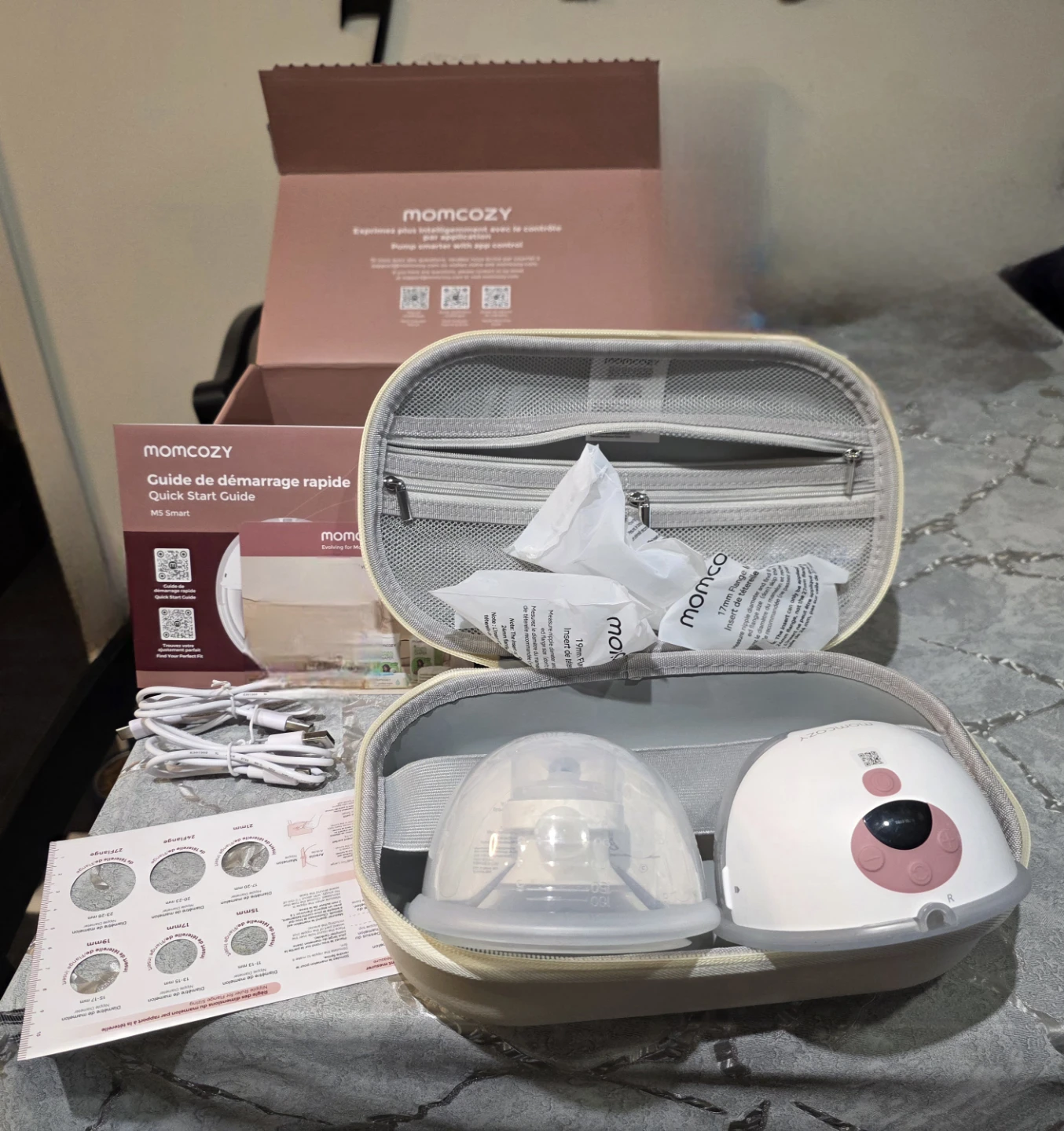Mom cozy breast pump check photos for details