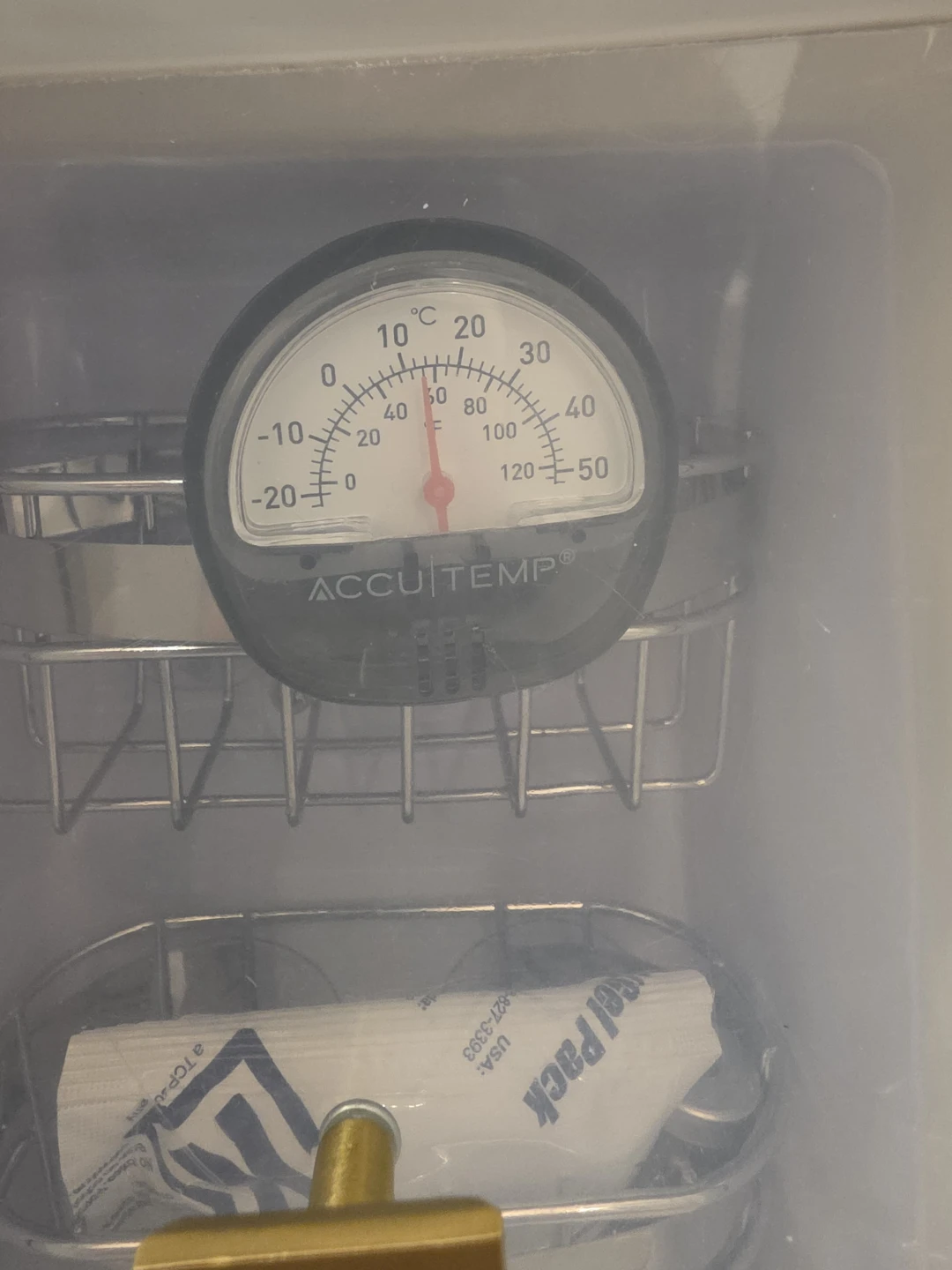 Emerson Mini Fridge cools your peptides or cans - photo 5