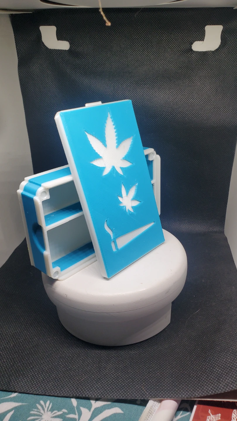 3D Printed Storage Box with Marijuana Leaf Design