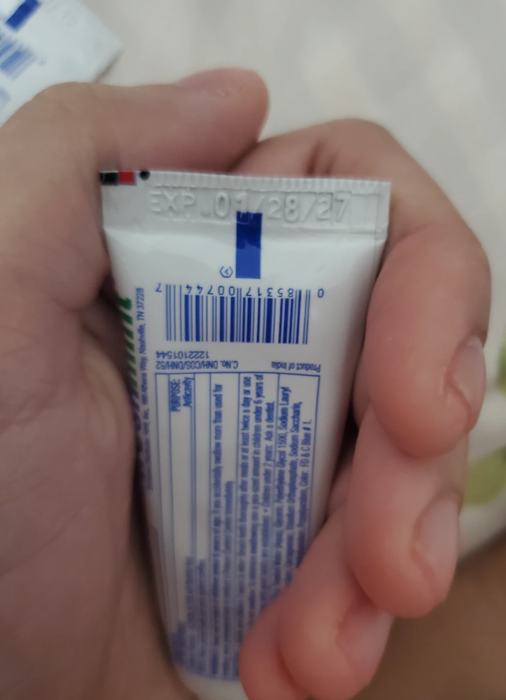 Freshmint Premium Anticavity Toothpaste - 4 Pack (0.85 oz each) - photo 3