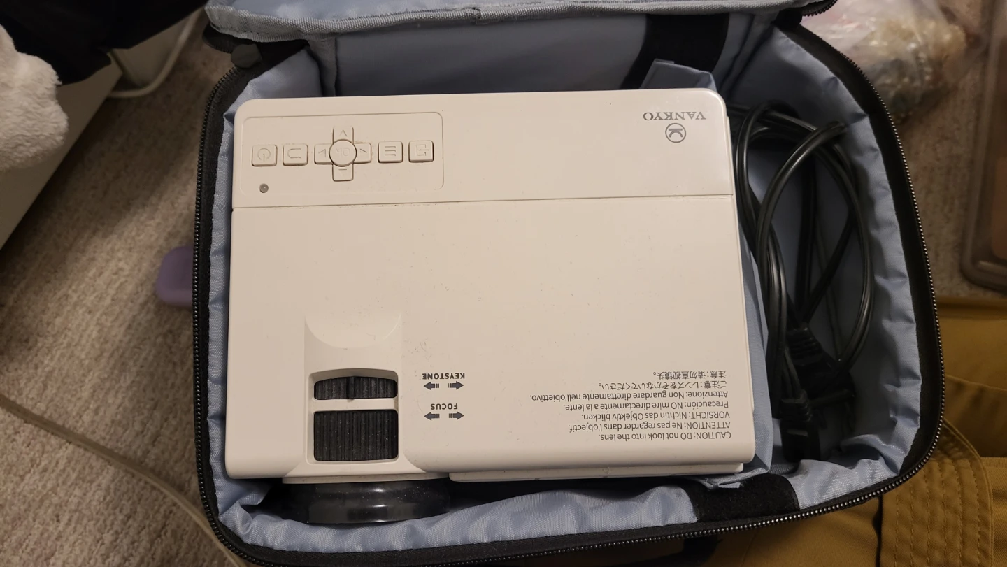 VANKYO Projector with Carrying Case - photo 2