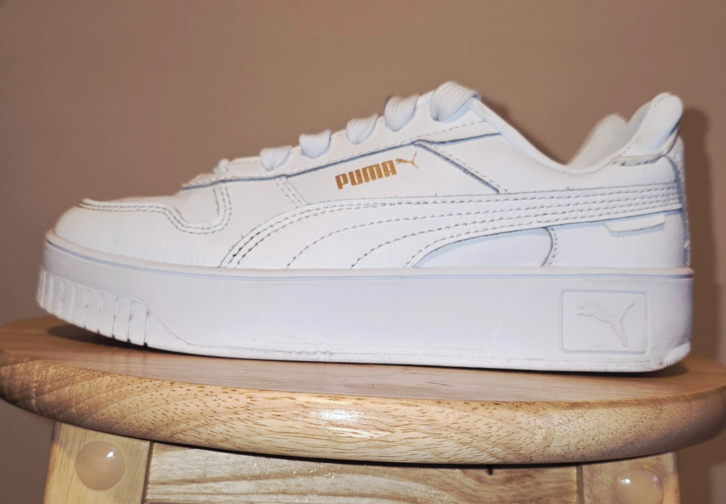 Puma White Sneakers - Women's Size 6
