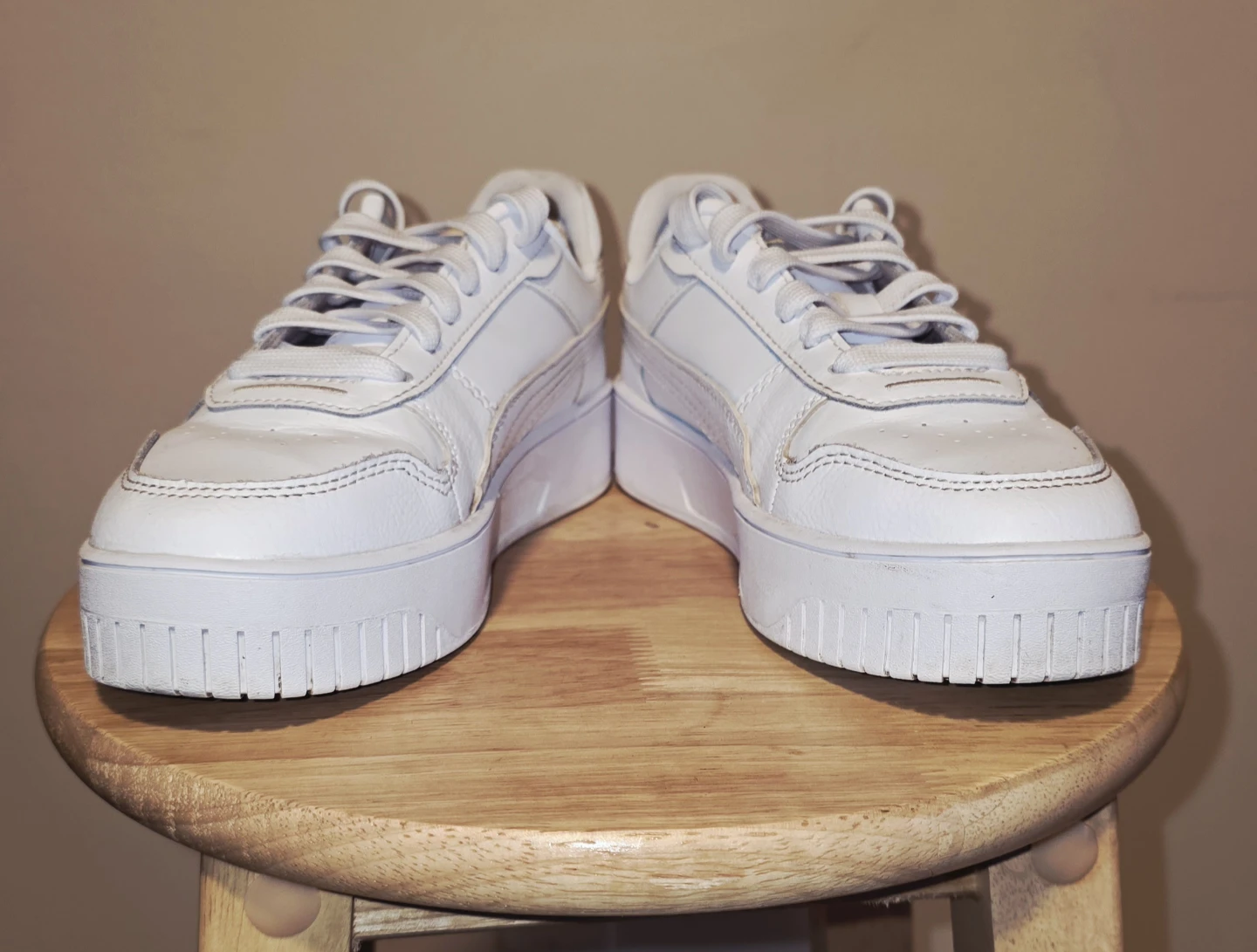 Puma White Sneakers - Women's Size 6 - photo 2