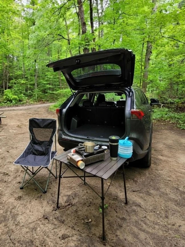 Lightweight Aluminum Roll-Top Camp Table - photo 4