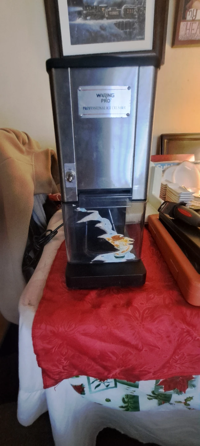 Waring Pro Professional Ice Crusher