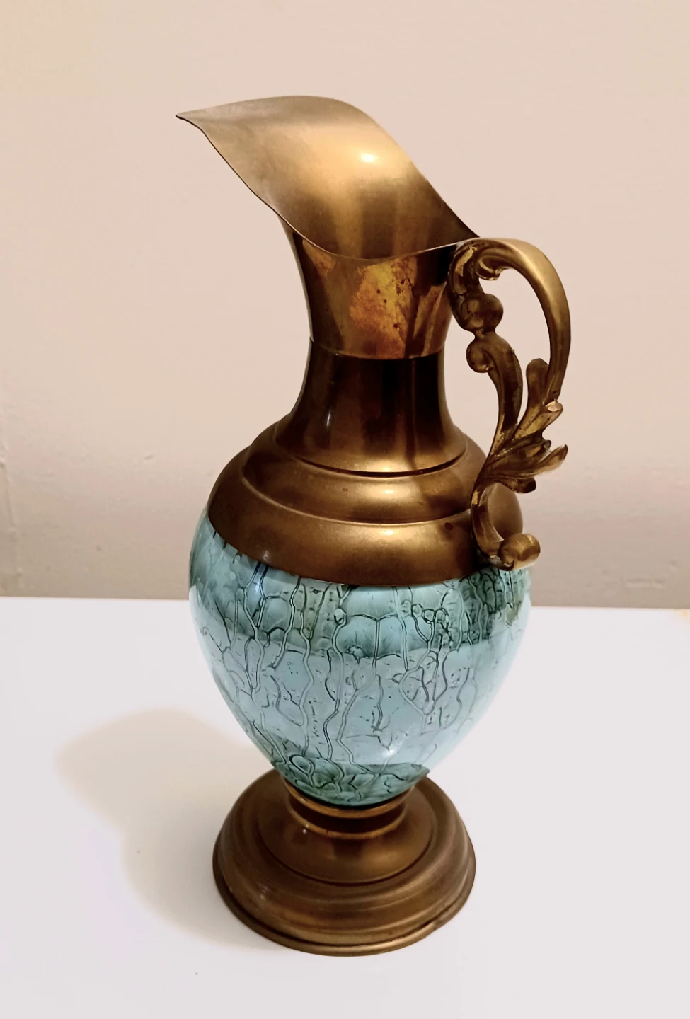 Vtg MCM Delft Brass Ewar Vase - photo 2