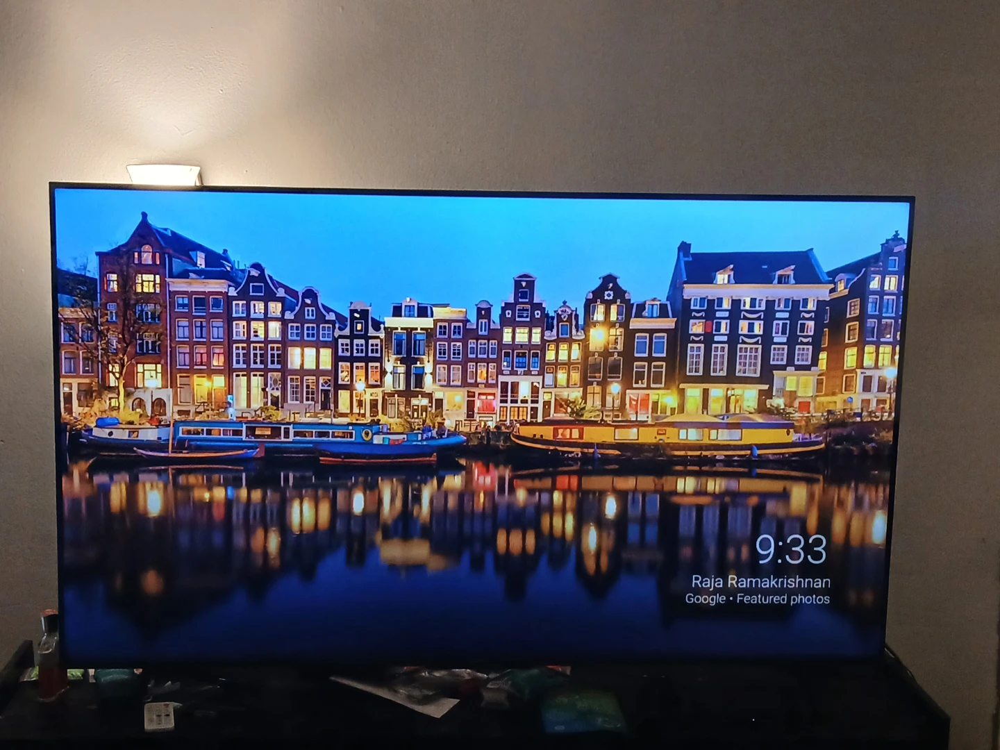 Google Featured Photos Smart Display