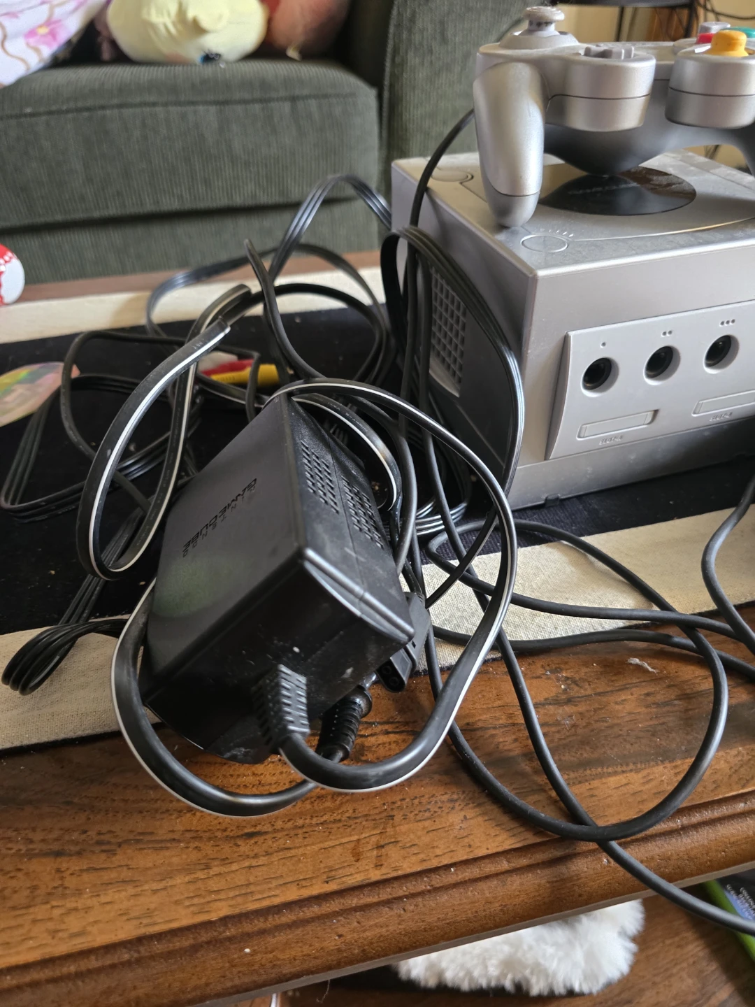Nintendo GameCube Console with Games and Controller - photo 2