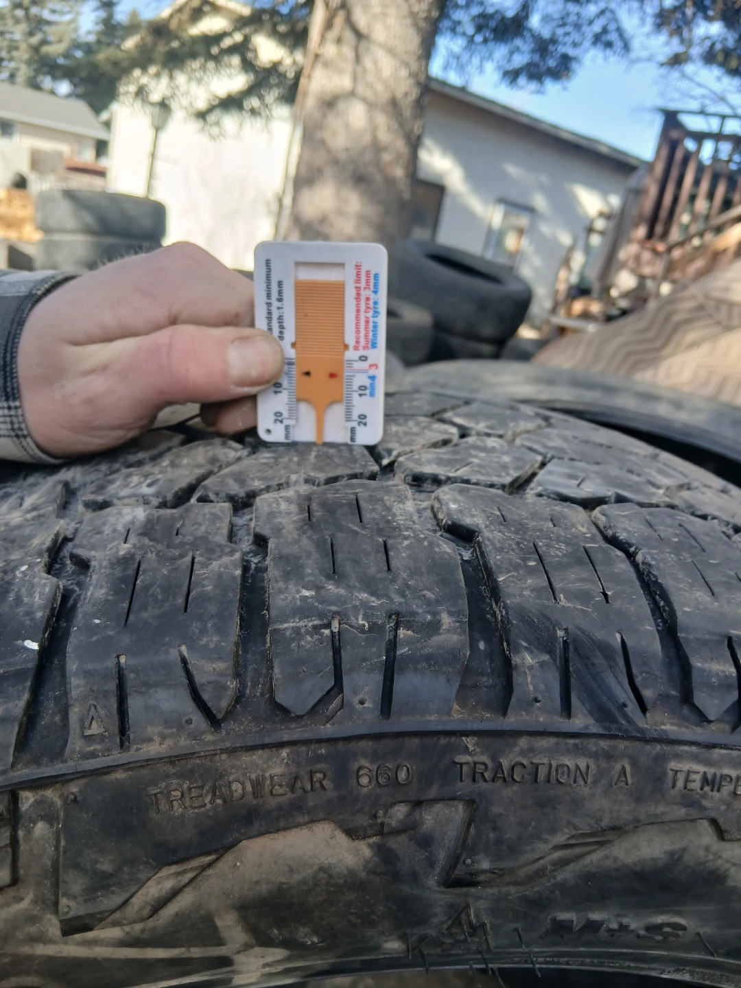 3 winter Tires 275/55R20