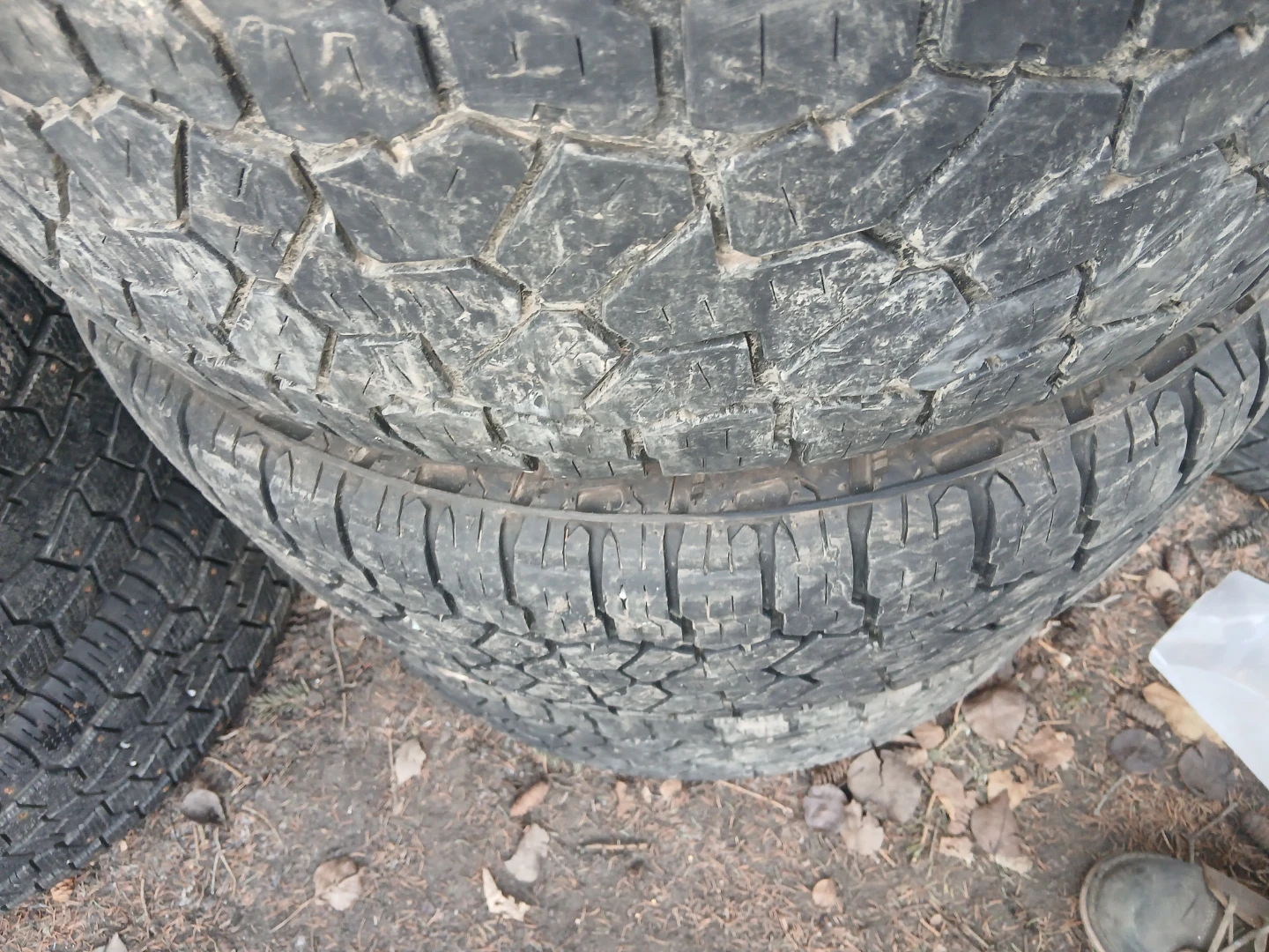 3 winter Tires 275/55R20 - photo 4