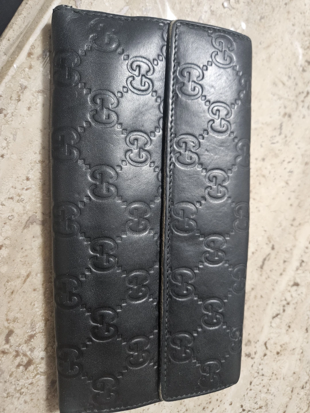 Gucci Black Leather Embossed Wallet - photo 2