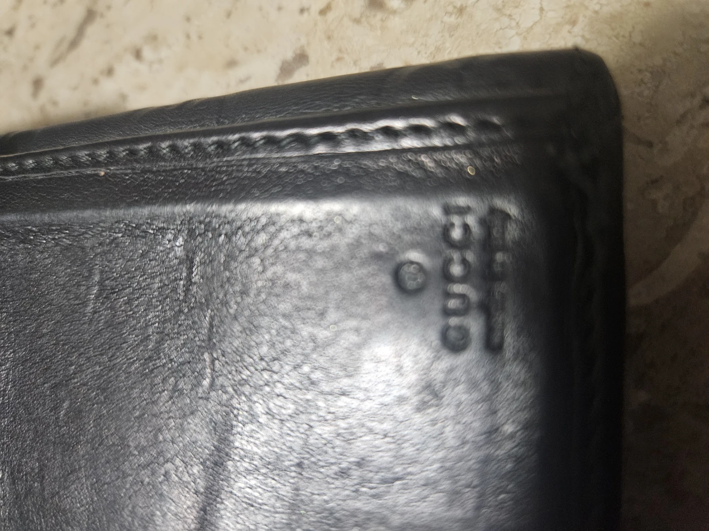 Gucci Black Leather Embossed Wallet - photo 4