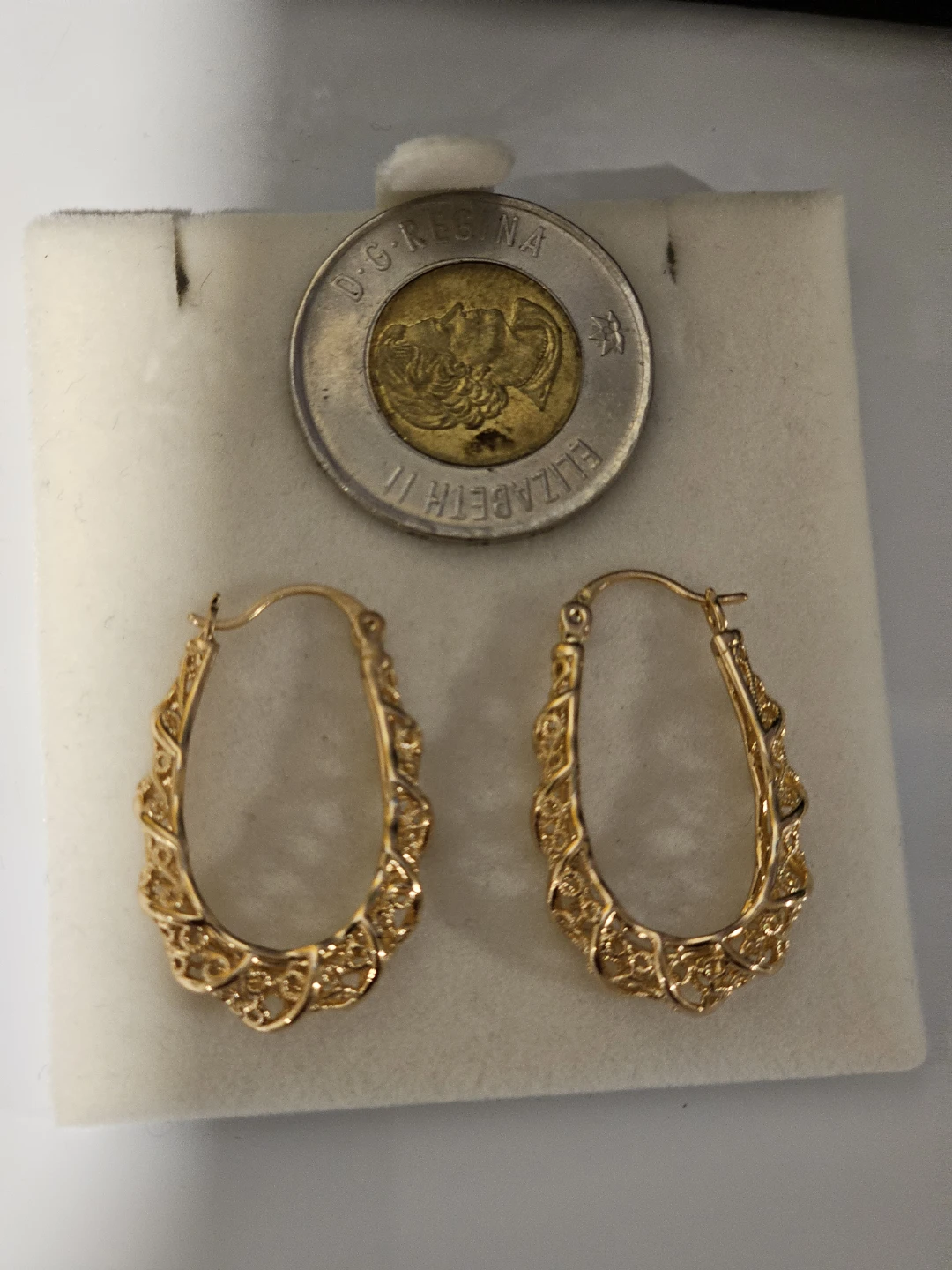Gold Tone Oval Filigree Hoop Earrings - photo 3
