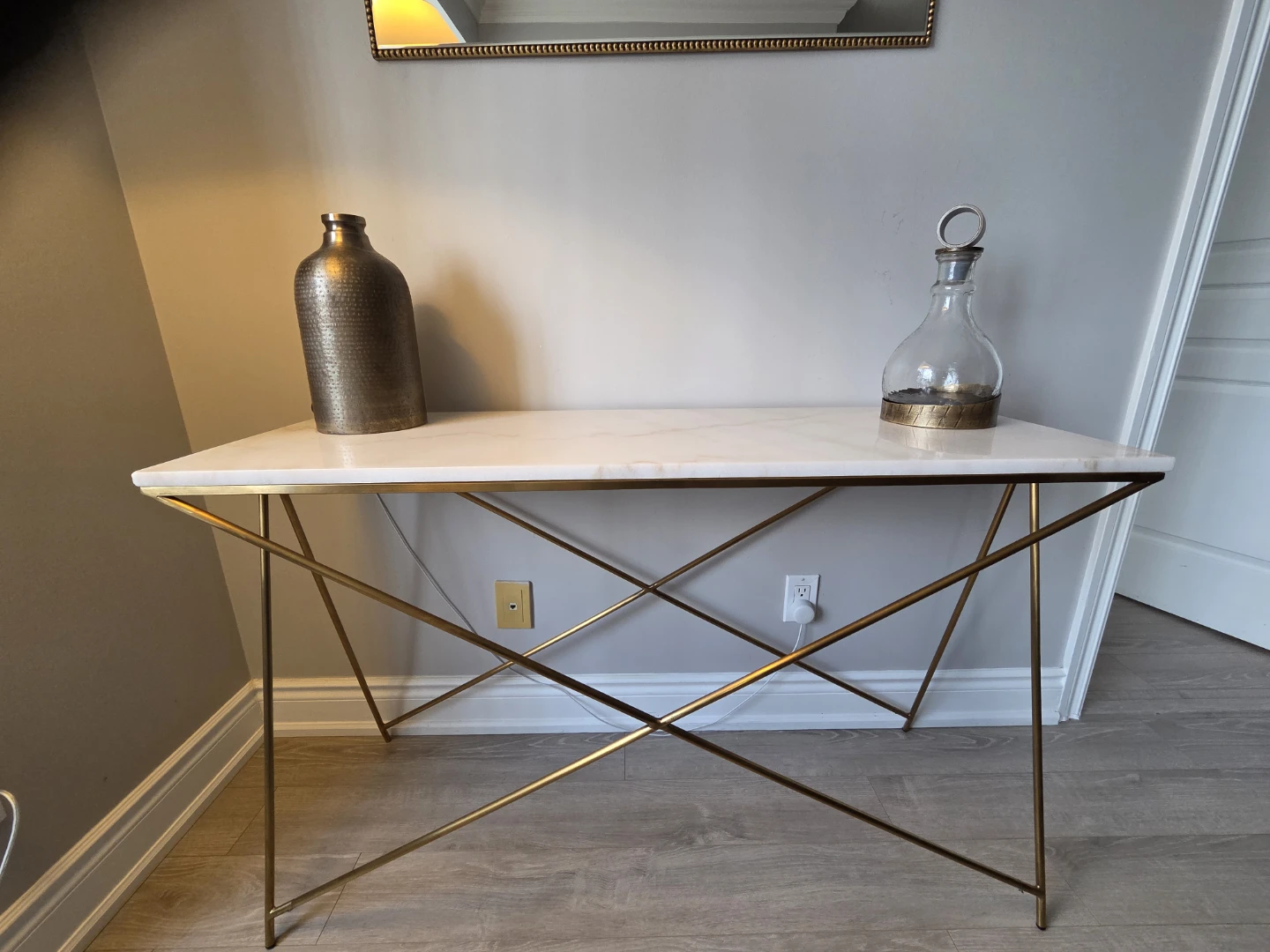 Structube Console Table - White Marble Top with Gold Base - photo 3