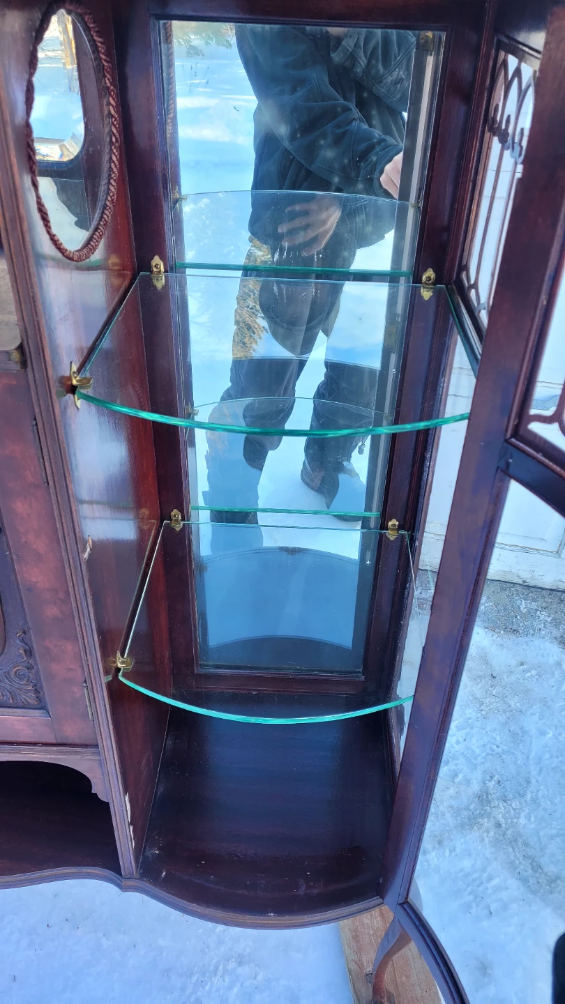 Antique Mahogany Display Cabinet w/ Key - photo 5