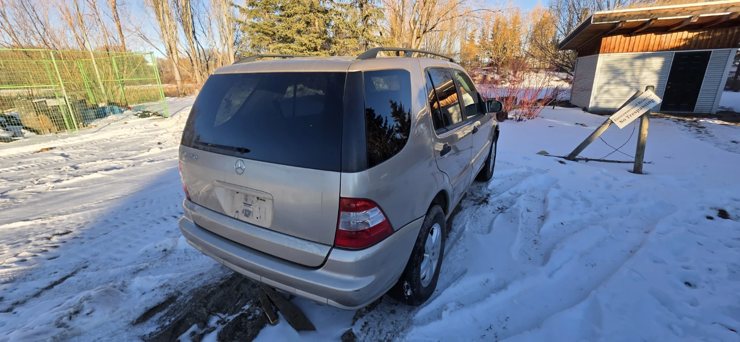 Mercedes-Benz ML 350 SUV - photo 4