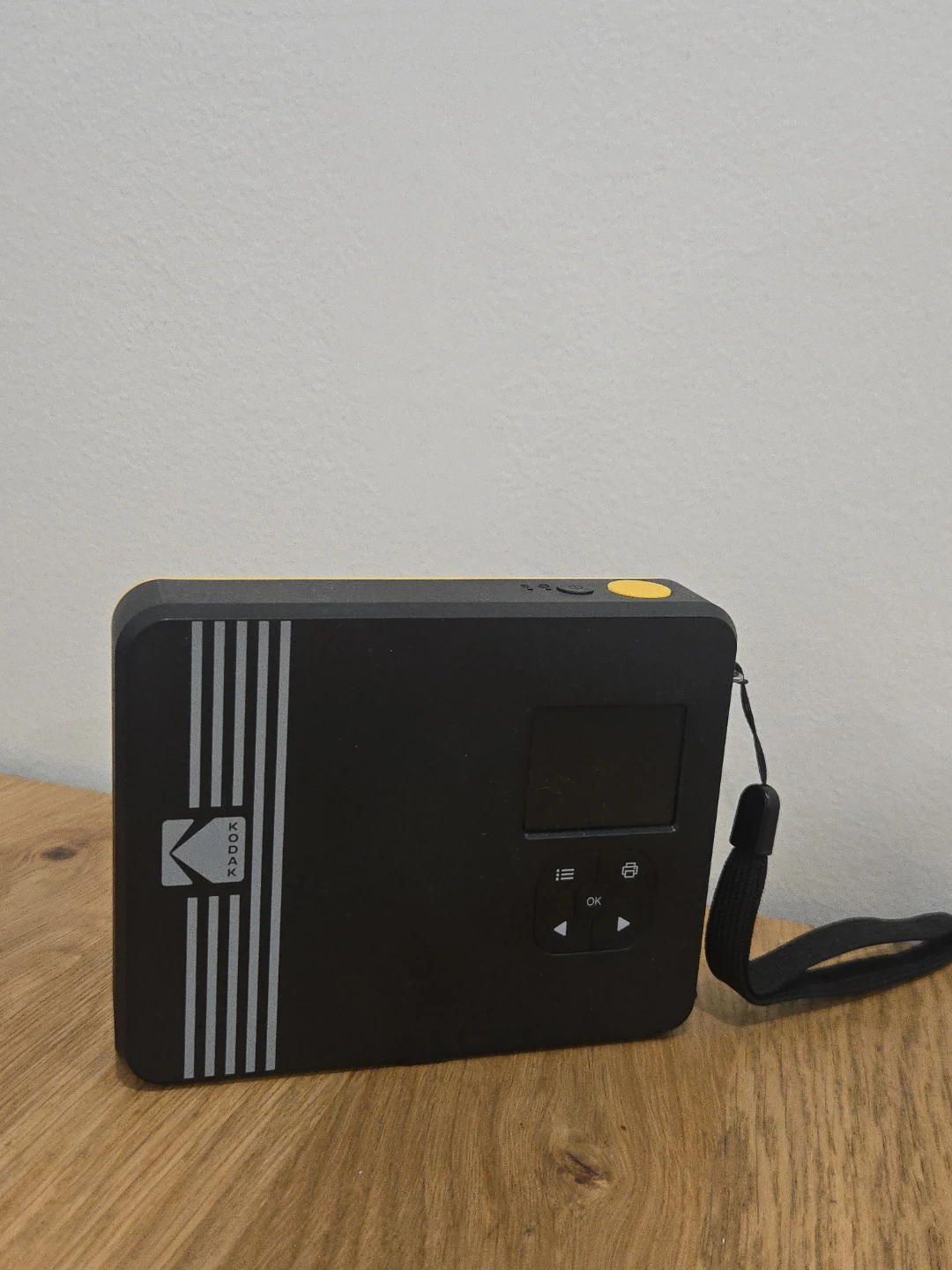 Kodak C300R Instant Camera - photo 2