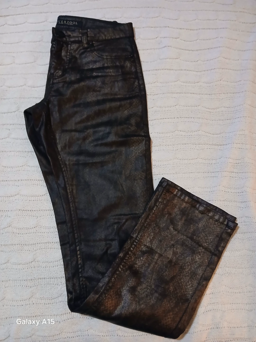 Liverpool Jeans Women's Size 4/27 Black Shiny Pants