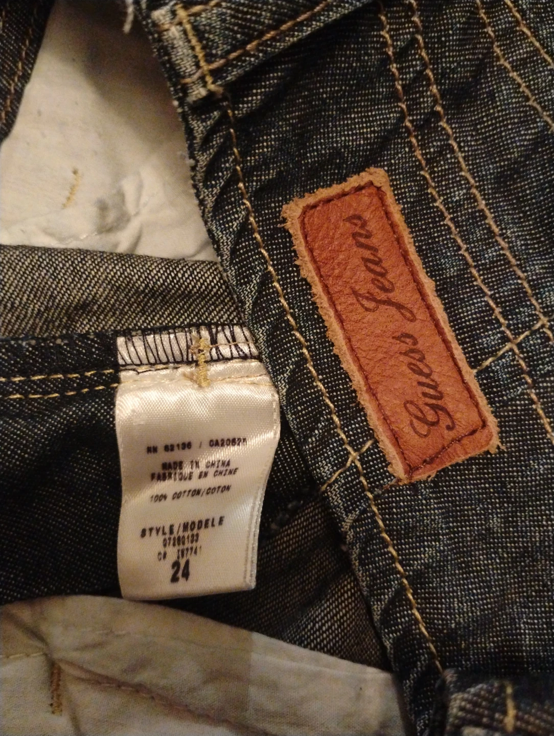 Guess Jeans Women's Denim Capri Pants Size 24
