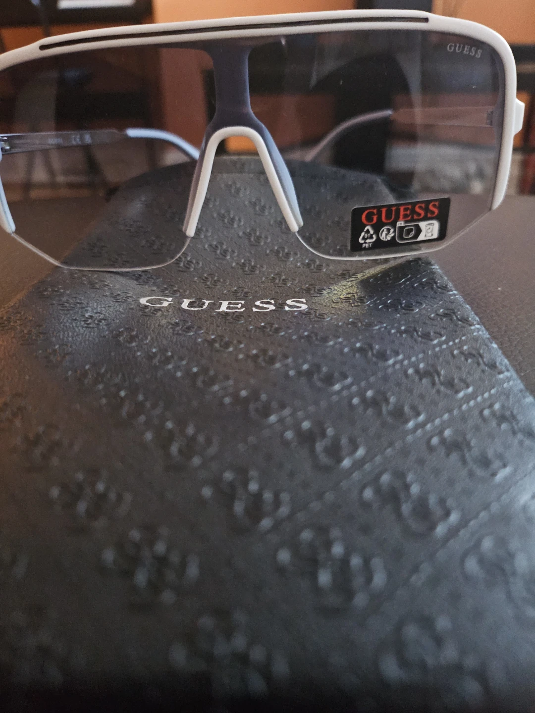 Guess White Shield Sunglasses with Case - photo 2