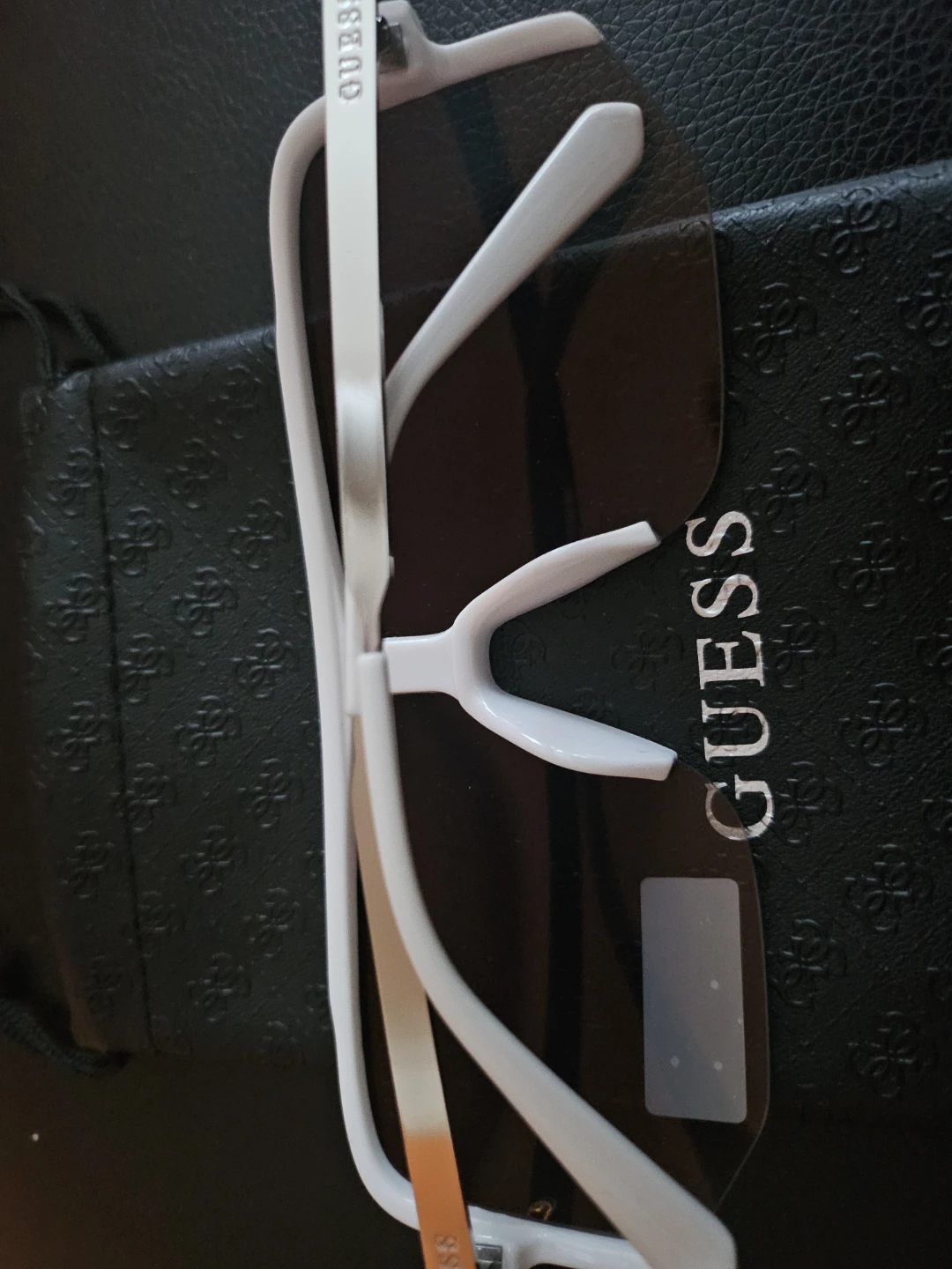 Guess White Shield Sunglasses with Case - photo 5