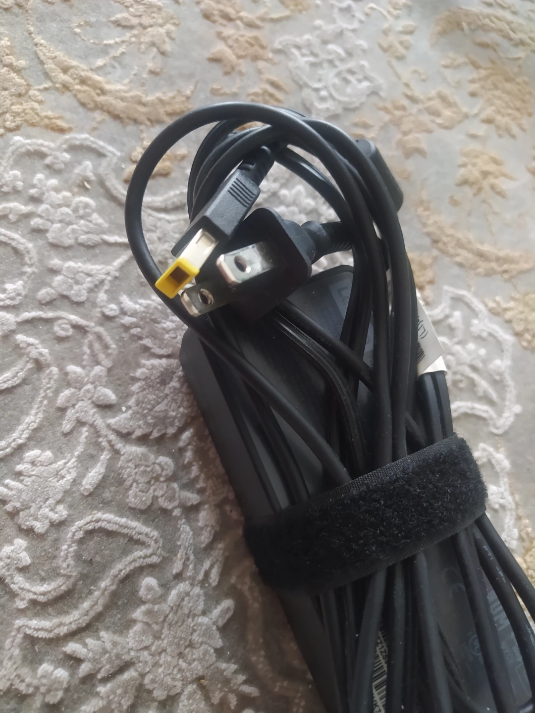 Lenovo Laptop Power Adapter 90W