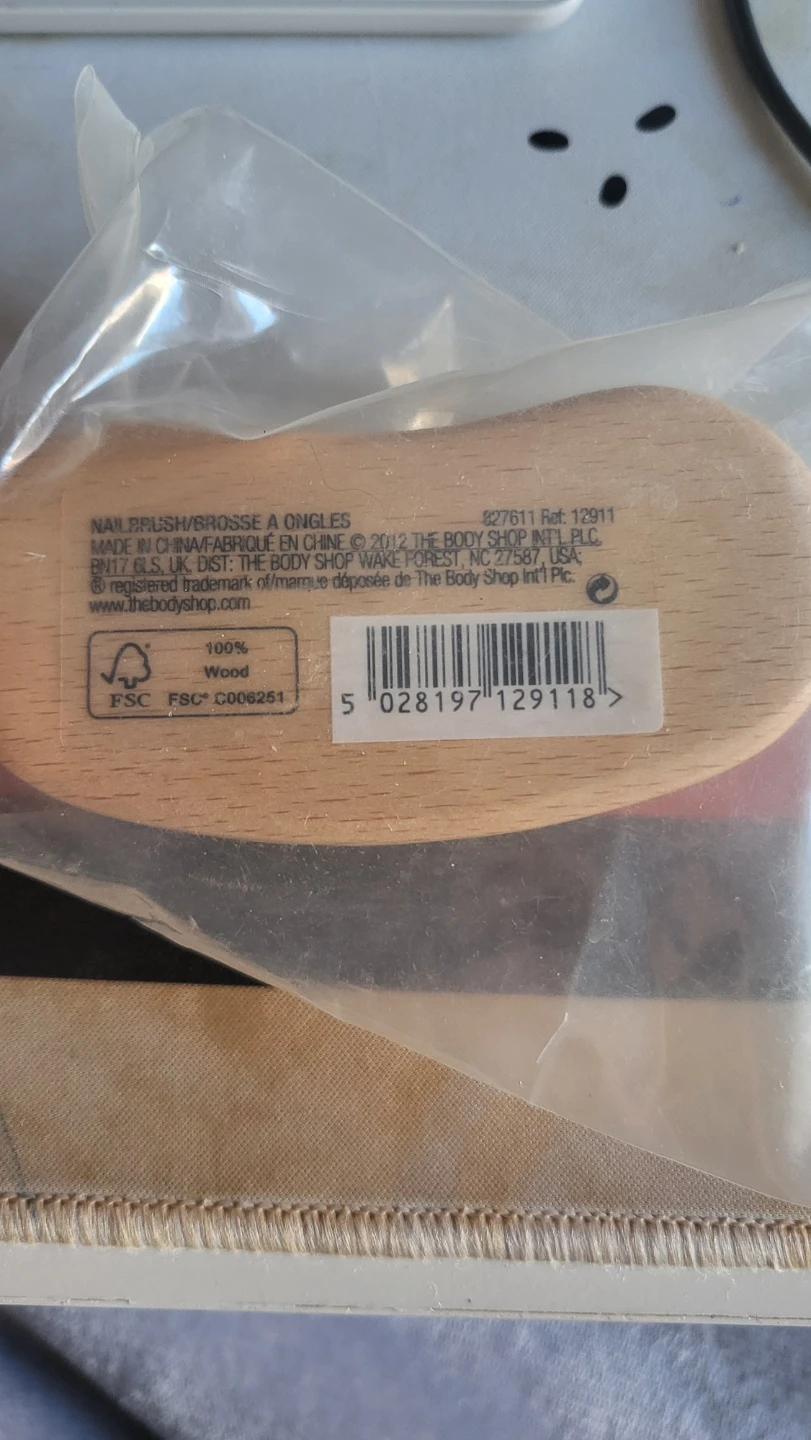 The Body Shop Nail Brush 🏆