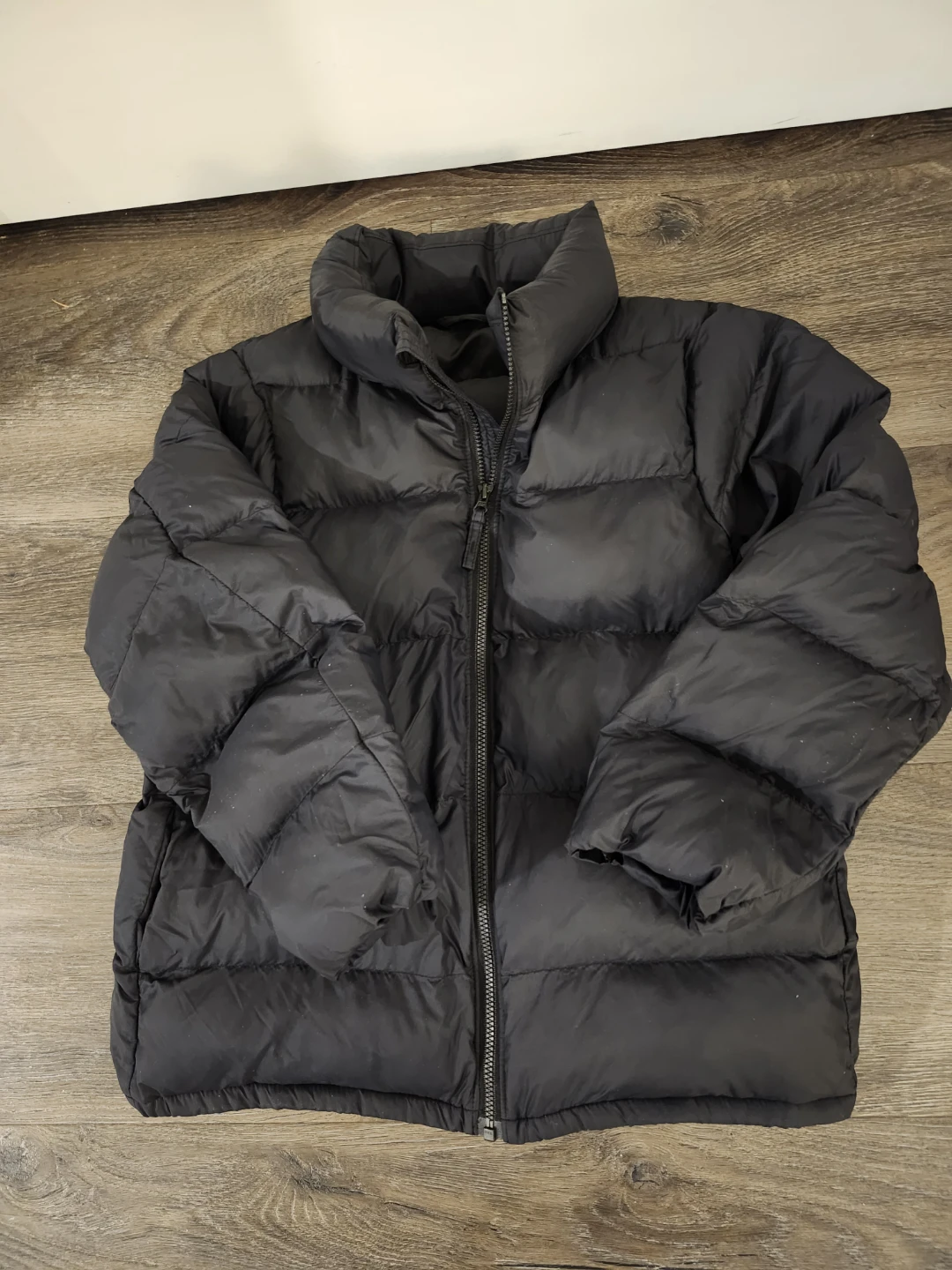 Uniqlo Kids Black Puffer Jacket - Size 7/8