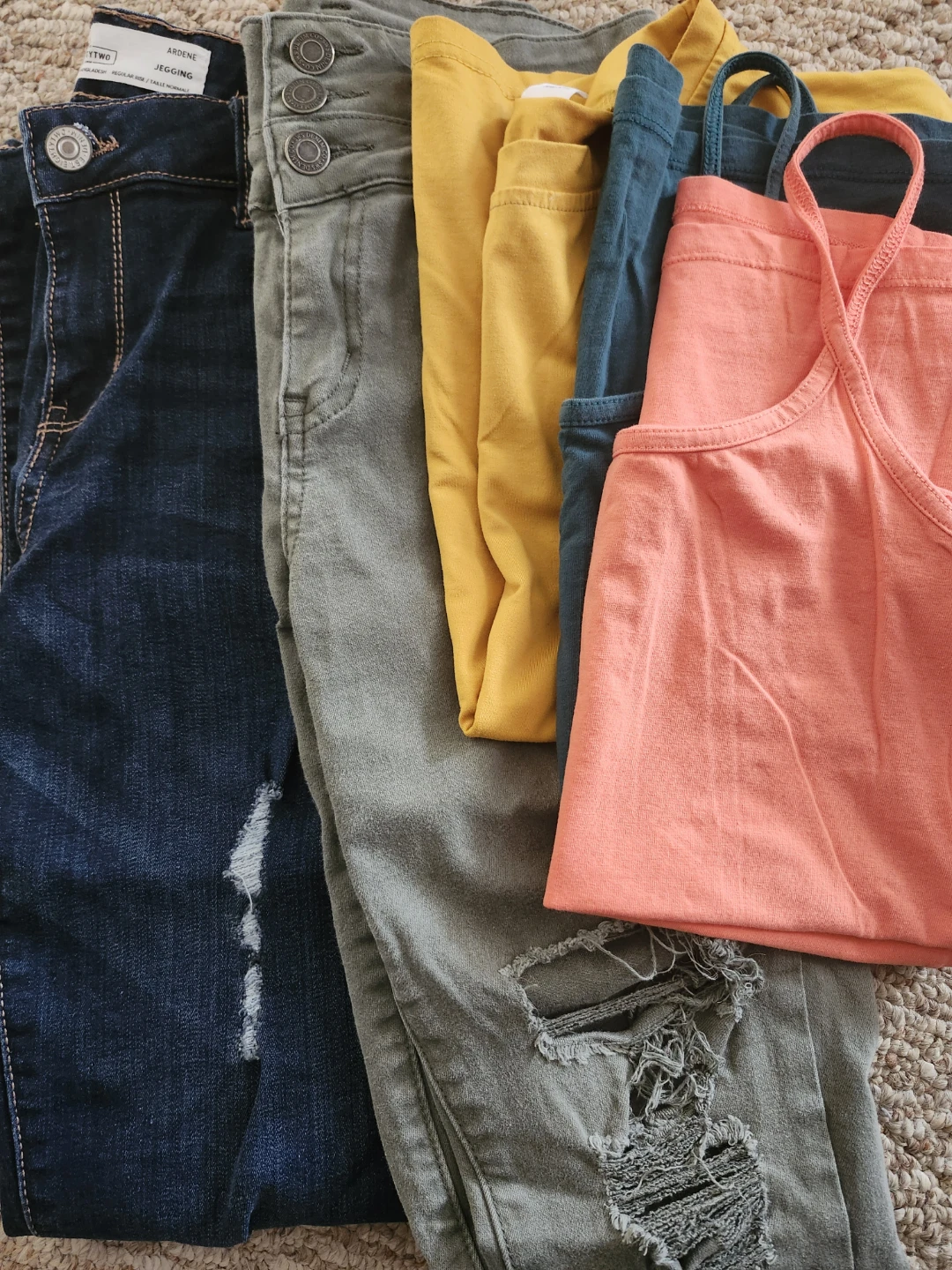 Ladies size 5 /Small Jeans and Top Bundle